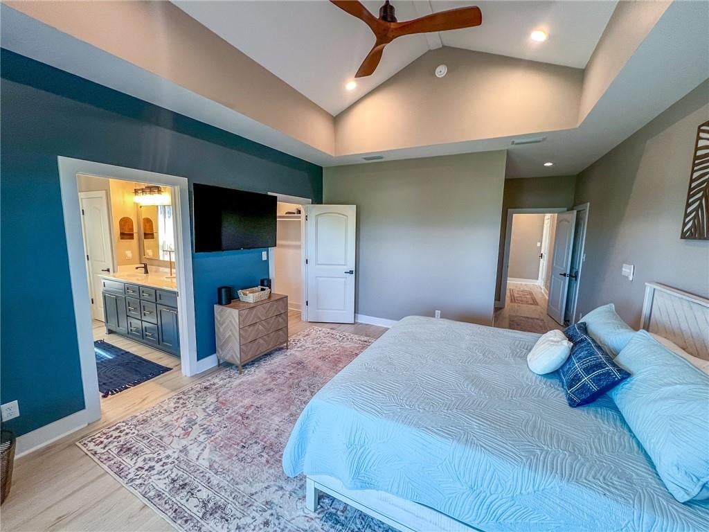 Dauphin Island, Alabama, 36528, United States, 6 Bedrooms Bedrooms, ,8 BathroomsBathrooms,Residential,Active,1907975