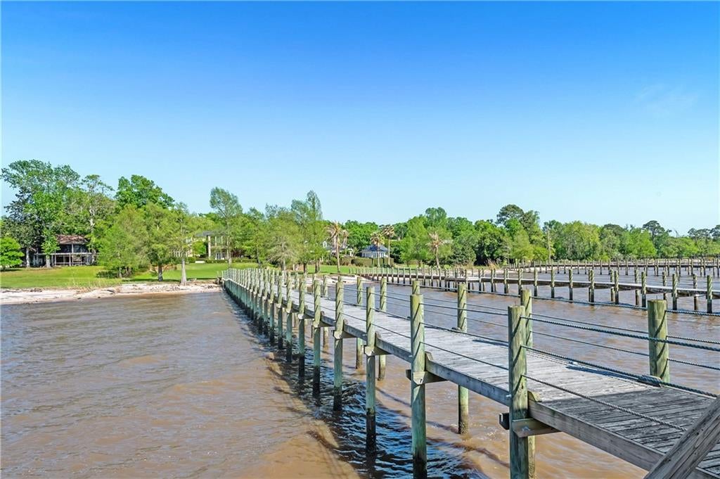 Daphne, Alabama, 36526, United States, 4 Bedrooms Bedrooms, ,6 BathroomsBathrooms,Residential,Active,1780420