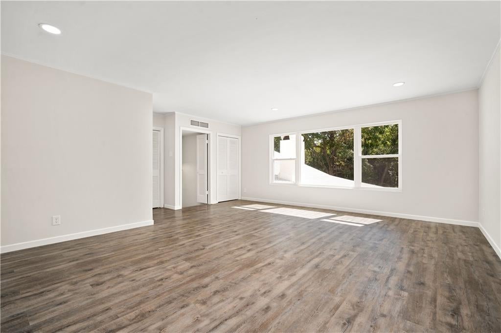 Mobile, Alabama, 36605, United States, 4 Bedrooms Bedrooms, ,4 BathroomsBathrooms,Residential,Active,1952489