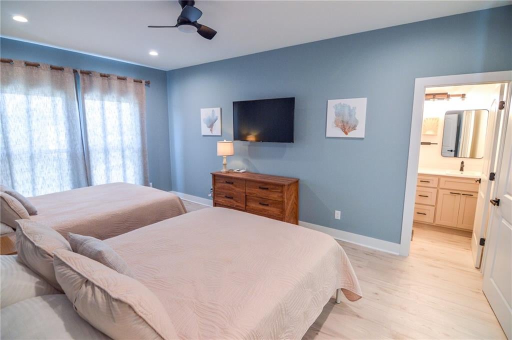 Dauphin Island, Alabama, 36528, United States, 6 Bedrooms Bedrooms, ,8 BathroomsBathrooms,Residential,Active,1907975