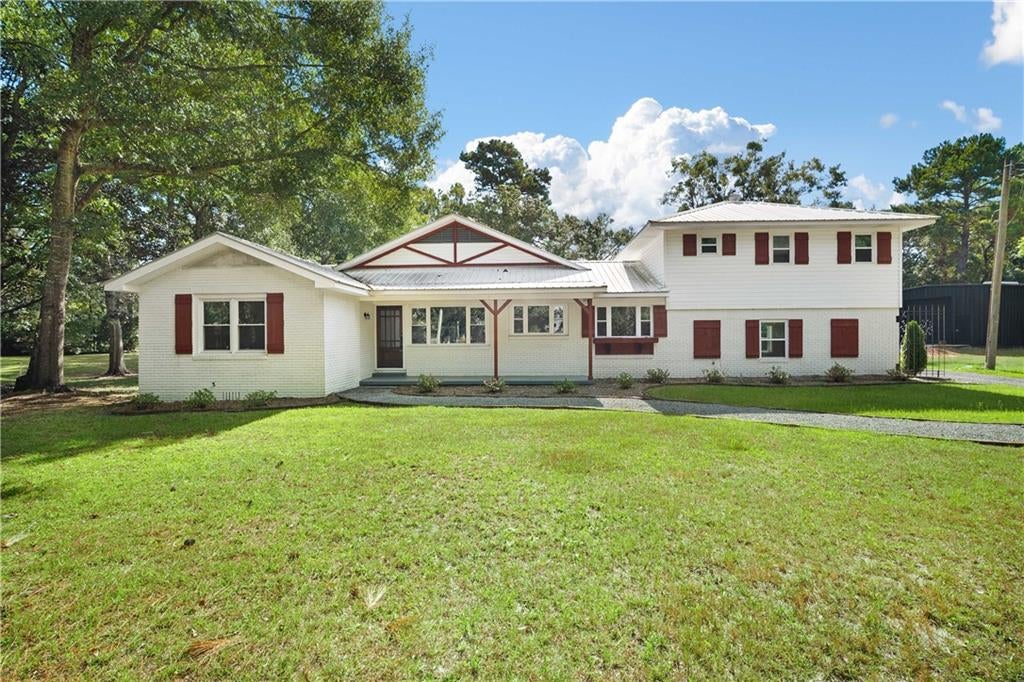 Mobile, Alabama, 36605, United States, 4 Bedrooms Bedrooms, ,4 BathroomsBathrooms,Residential,Active,1952489