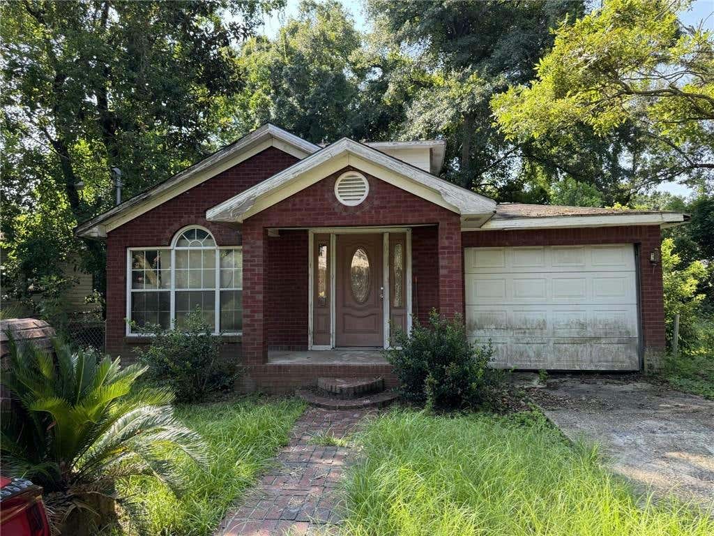 1207 CLARA AVE, MOBILE, AL 36610, photo 1 of 9