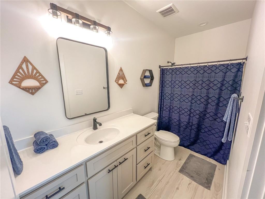 Dauphin Island, Alabama, 36528, United States, 6 Bedrooms Bedrooms, ,8 BathroomsBathrooms,Residential,Active,1907975