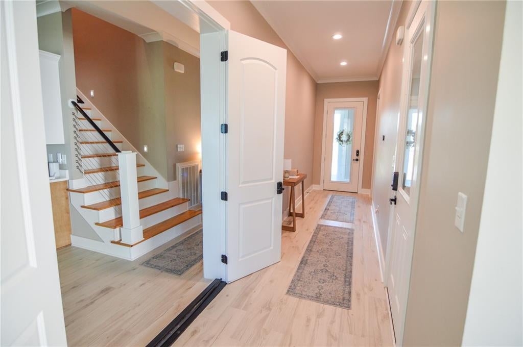 Dauphin Island, Alabama, 36528, United States, 6 Bedrooms Bedrooms, ,8 BathroomsBathrooms,Residential,Active,1907975