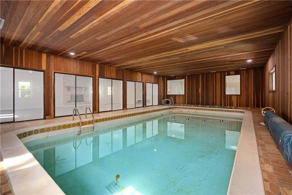 Mobile, Alabama, 36605, United States, 4 Bedrooms Bedrooms, ,4 BathroomsBathrooms,Residential,Active,1952489