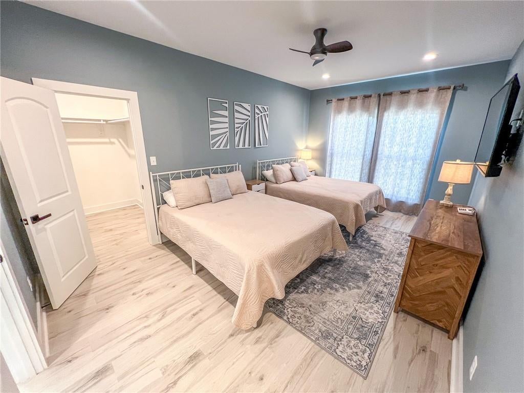 Dauphin Island, Alabama, 36528, United States, 6 Bedrooms Bedrooms, ,8 BathroomsBathrooms,Residential,Active,1907975