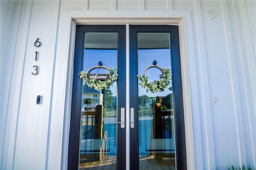 Dauphin Island, Alabama, 36528, United States, 6 Bedrooms Bedrooms, ,8 BathroomsBathrooms,Residential,Active,1907975