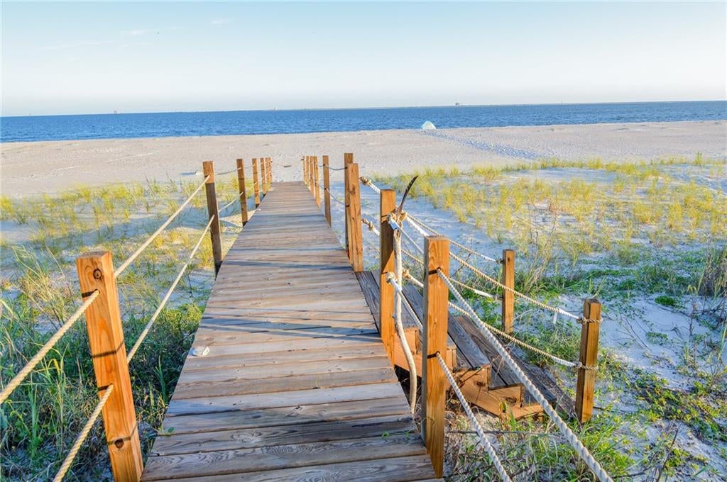 Dauphin Island, Alabama, 36528, United States, 6 Bedrooms Bedrooms, ,8 BathroomsBathrooms,Residential,Active,1907975