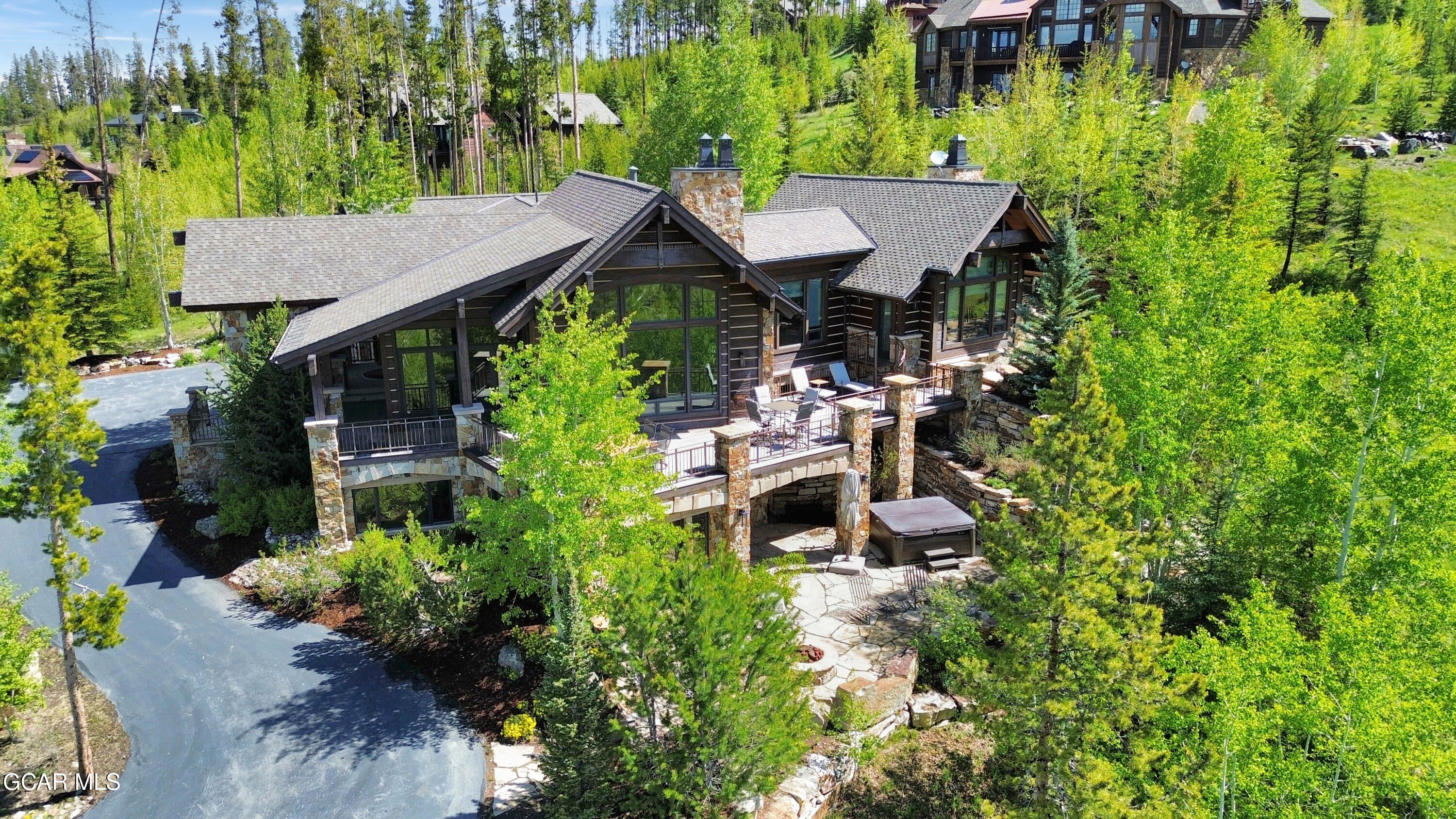 Fraser, Colorado, 80442, United States, 4 Bedrooms Bedrooms, ,6 BathroomsBathrooms,Residential,Active,1987254