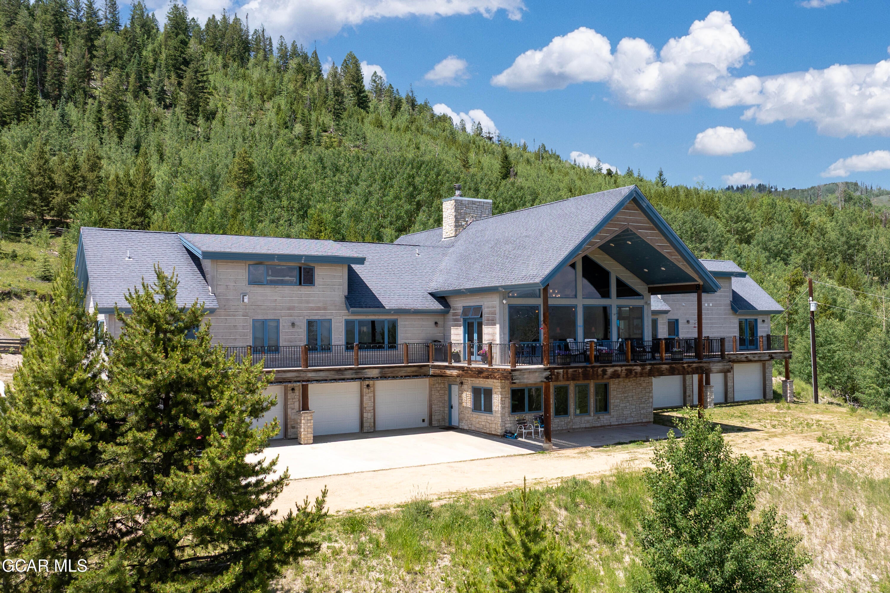 Granby, Colorado, 80446, United States, 11 Bedrooms Bedrooms, ,1 BathroomBathrooms,Residential,Active,1909640