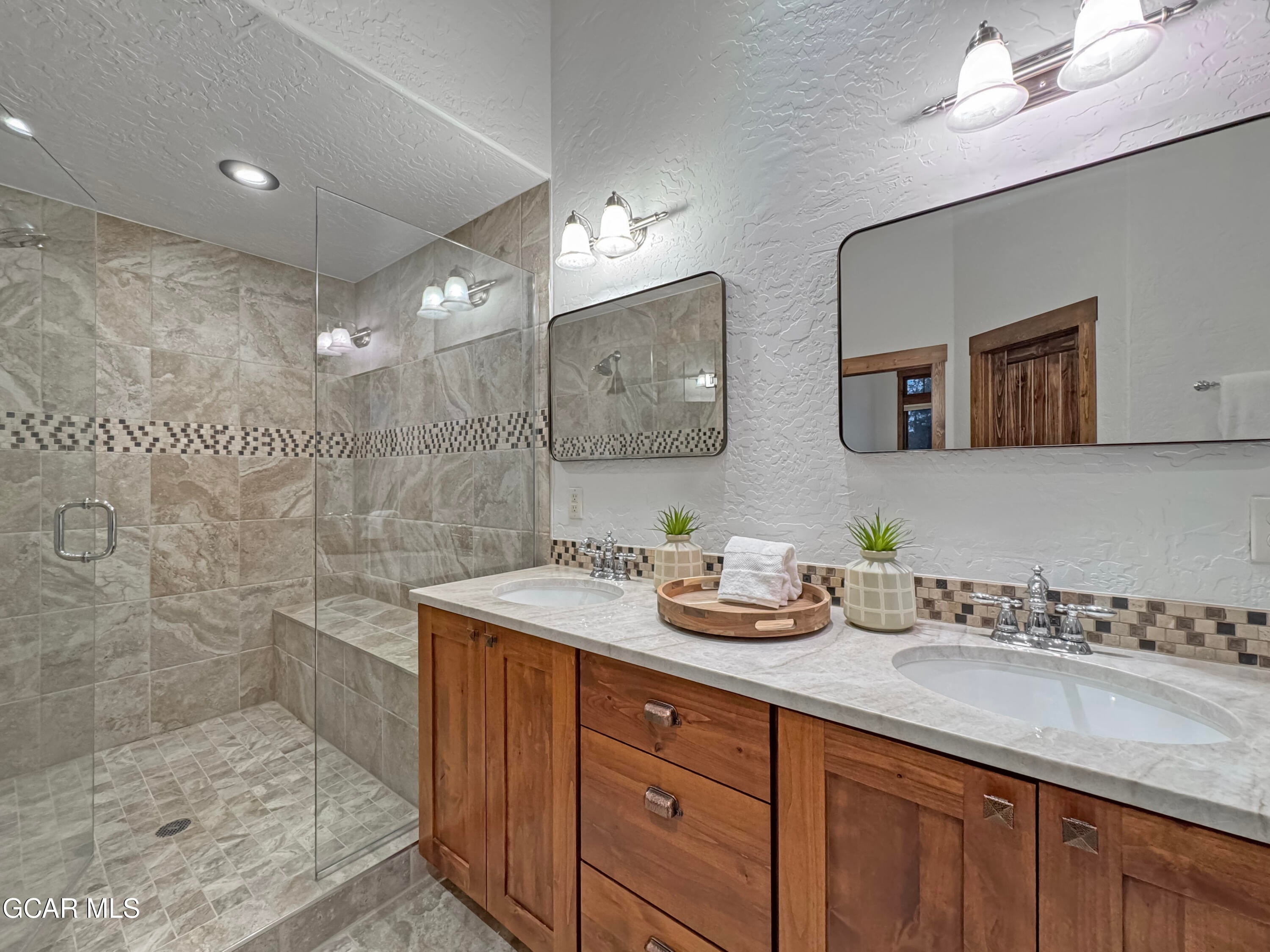 Tabernash, Colorado, 80478, United States, 4 Bedrooms Bedrooms, ,4 BathroomsBathrooms,Residential,Active,2017443