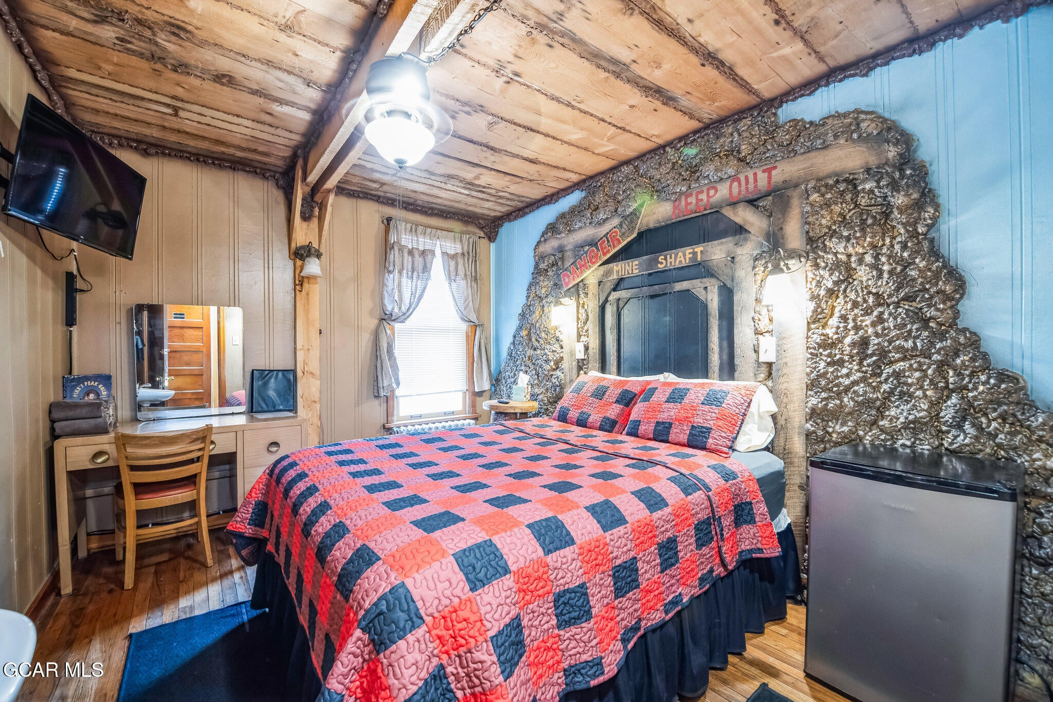 Kremmling, Colorado, 80459, United States, 30 Bedrooms Bedrooms, ,18 BathroomsBathrooms,Residential,Active,2009820