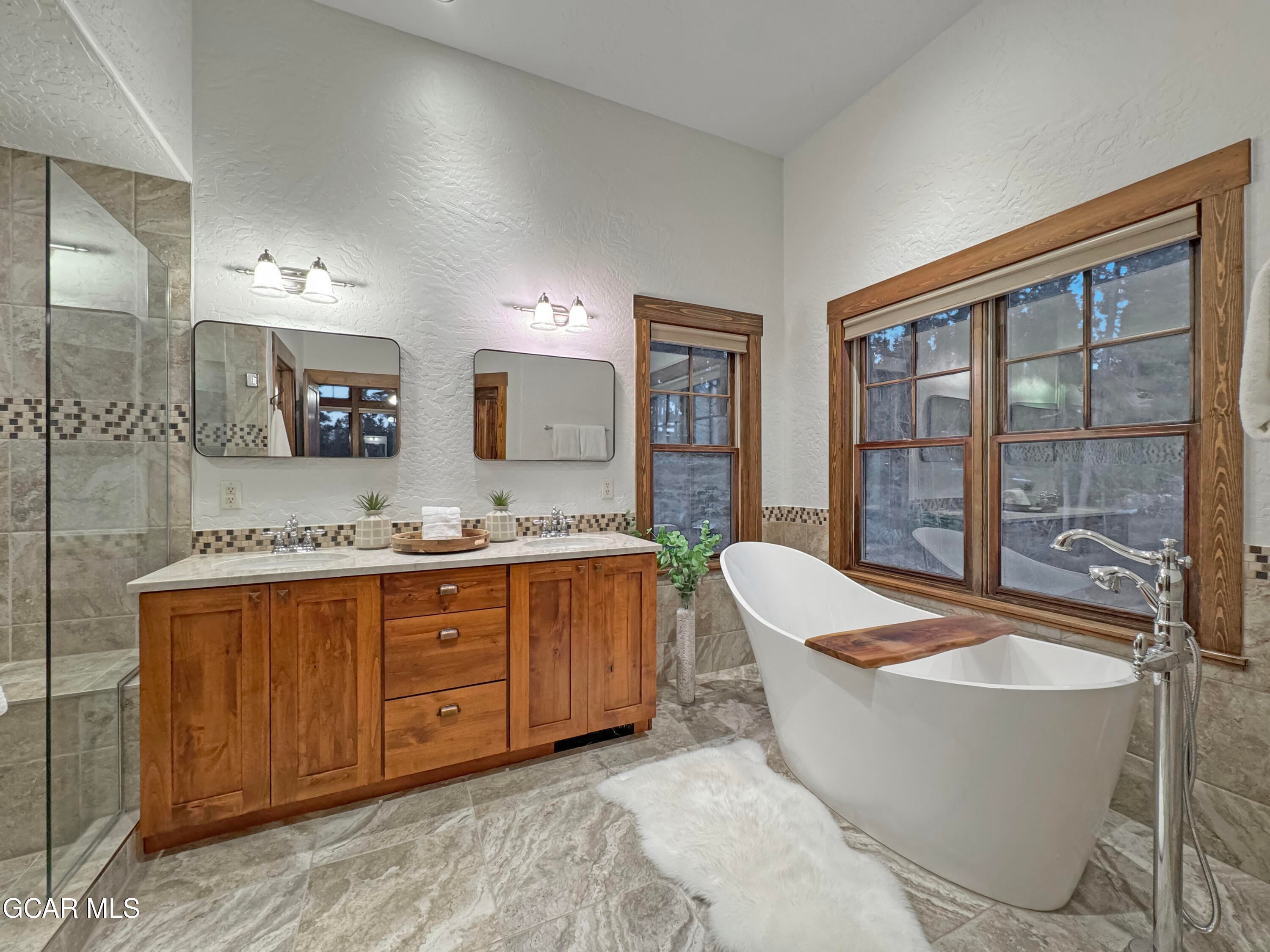 Tabernash, Colorado, 80478, United States, 4 Bedrooms Bedrooms, ,4 BathroomsBathrooms,Residential,Active,2017443