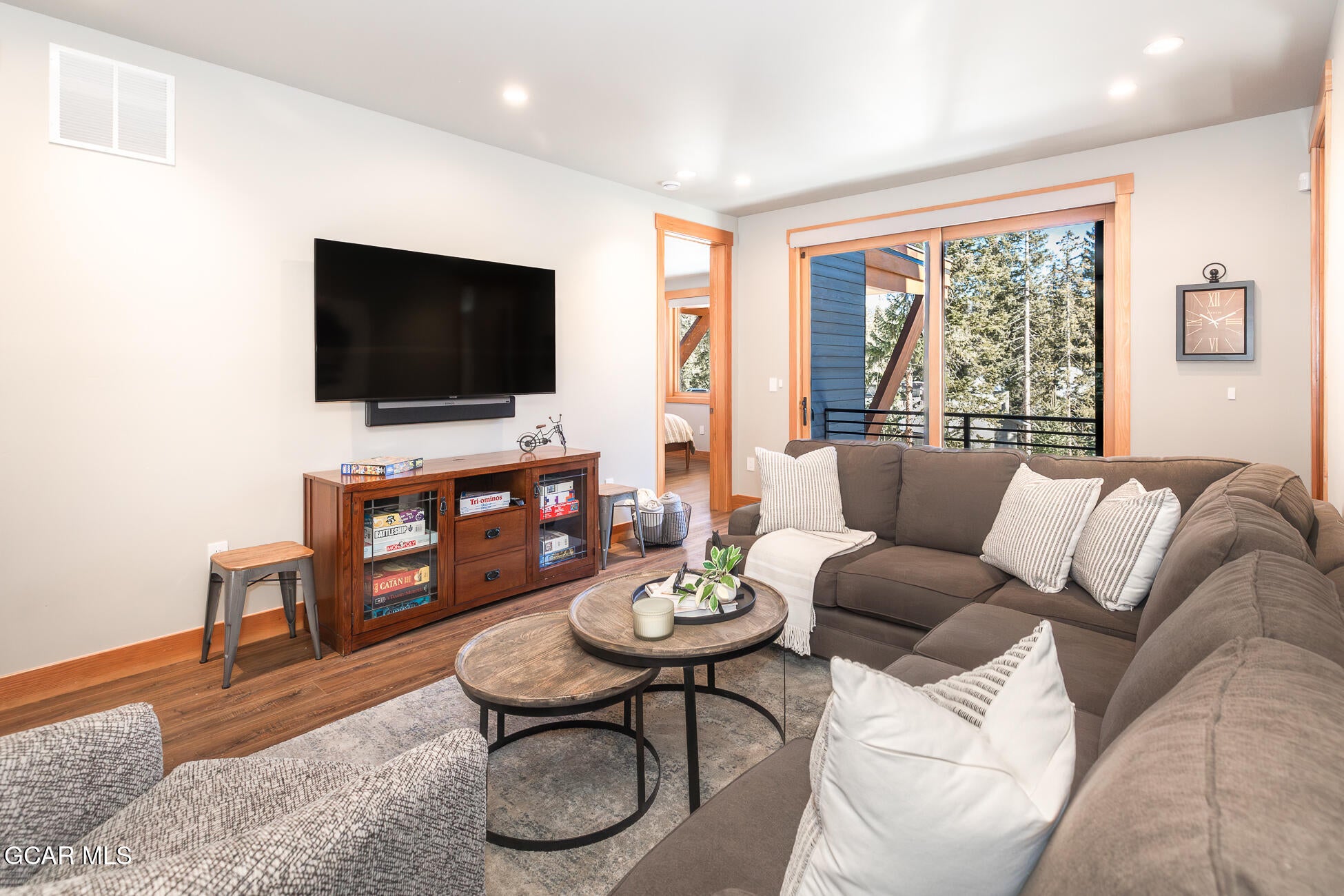 Winter Park, Colorado, 80482, United States, 5 Bedrooms Bedrooms, ,4 BathroomsBathrooms,Residential,Active,2017516