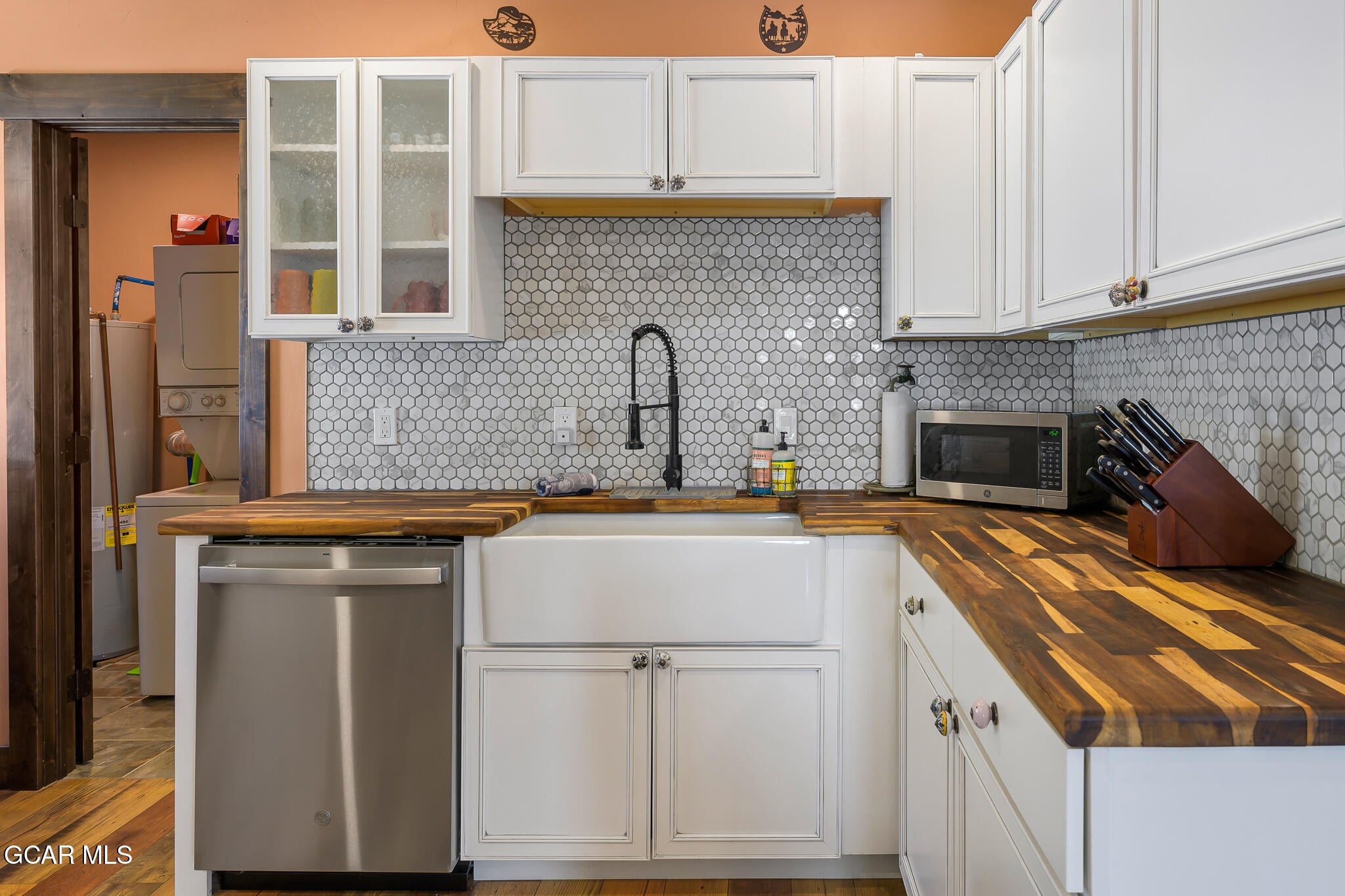 Grand Lake, Colorado, 80447, United States, 8 Bedrooms Bedrooms, ,5 BathroomsBathrooms,Residential,Active,1761255