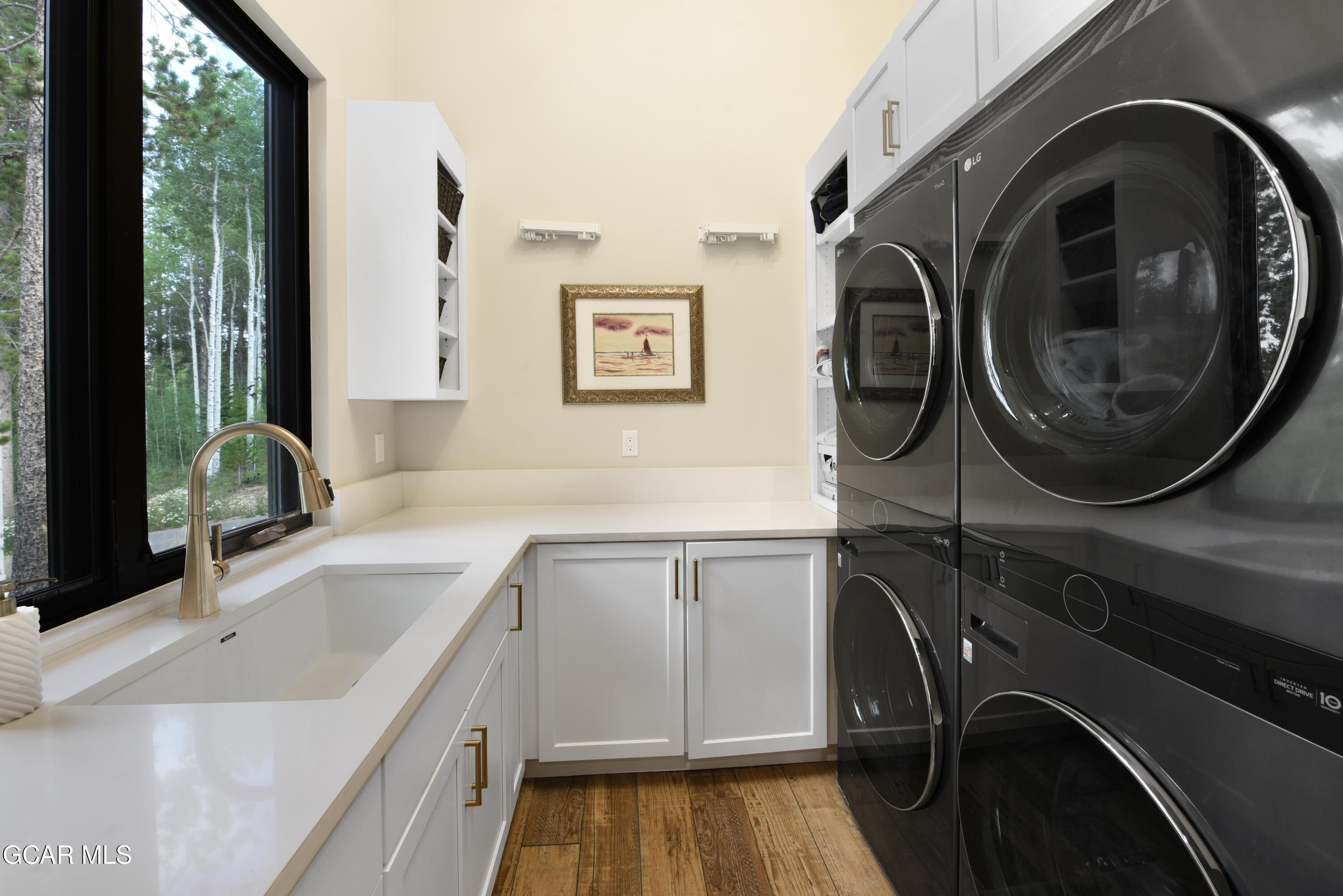 Tabernash, Colorado, 80478, United States, 4 Bedrooms Bedrooms, ,6 BathroomsBathrooms,Residential,Active,1922548