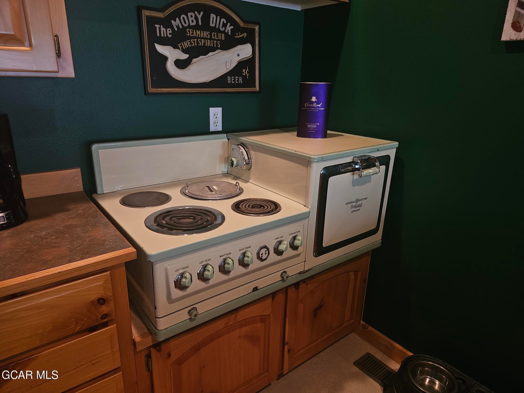 Grand Lake, Colorado, 80447, United States, 4 Bedrooms Bedrooms, ,4 BathroomsBathrooms,Residential,Active,1913029