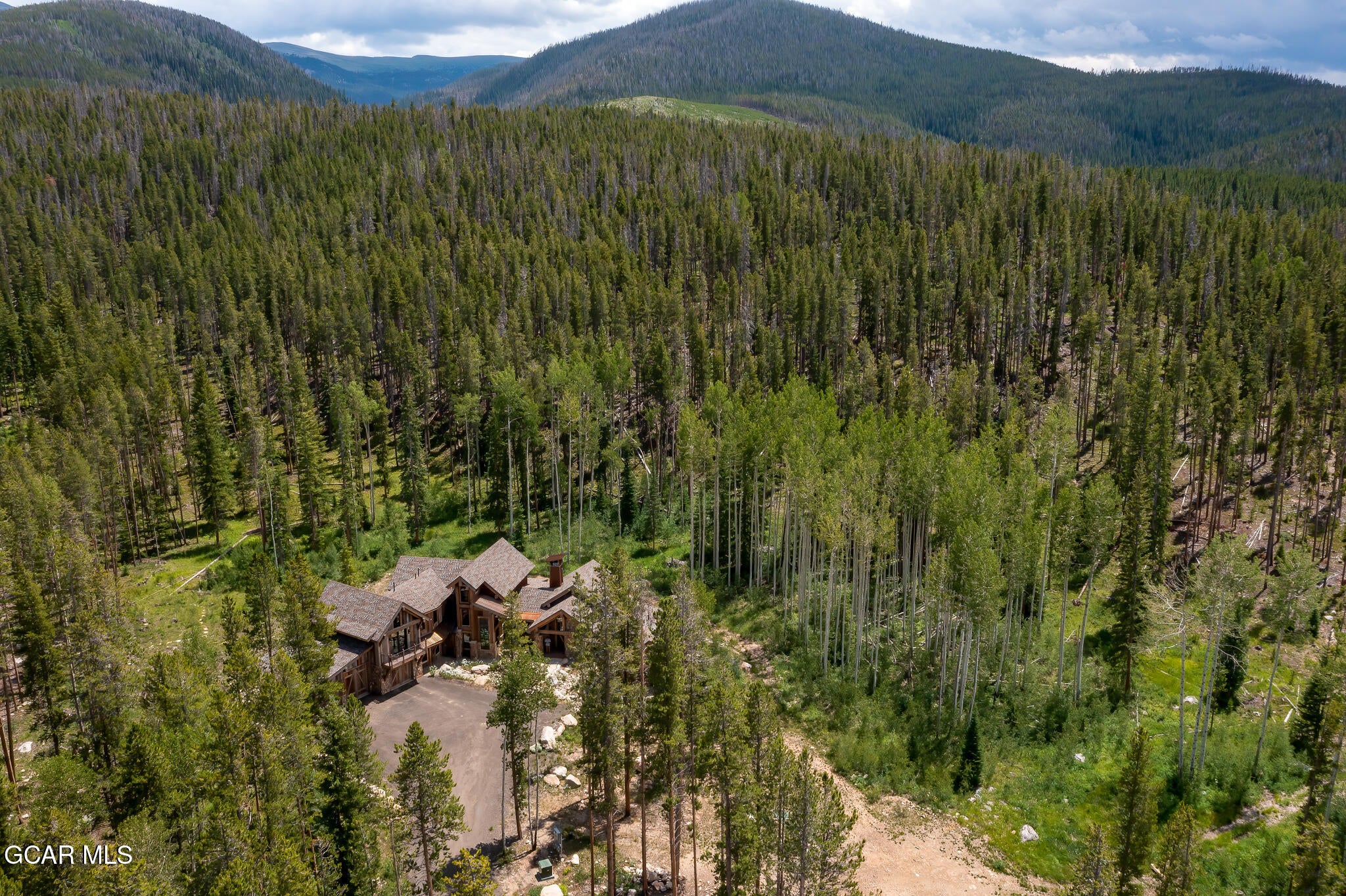 Fraser, Colorado, 80442, United States, 4 Bedrooms Bedrooms, ,4 BathroomsBathrooms,Residential,Active,2007138