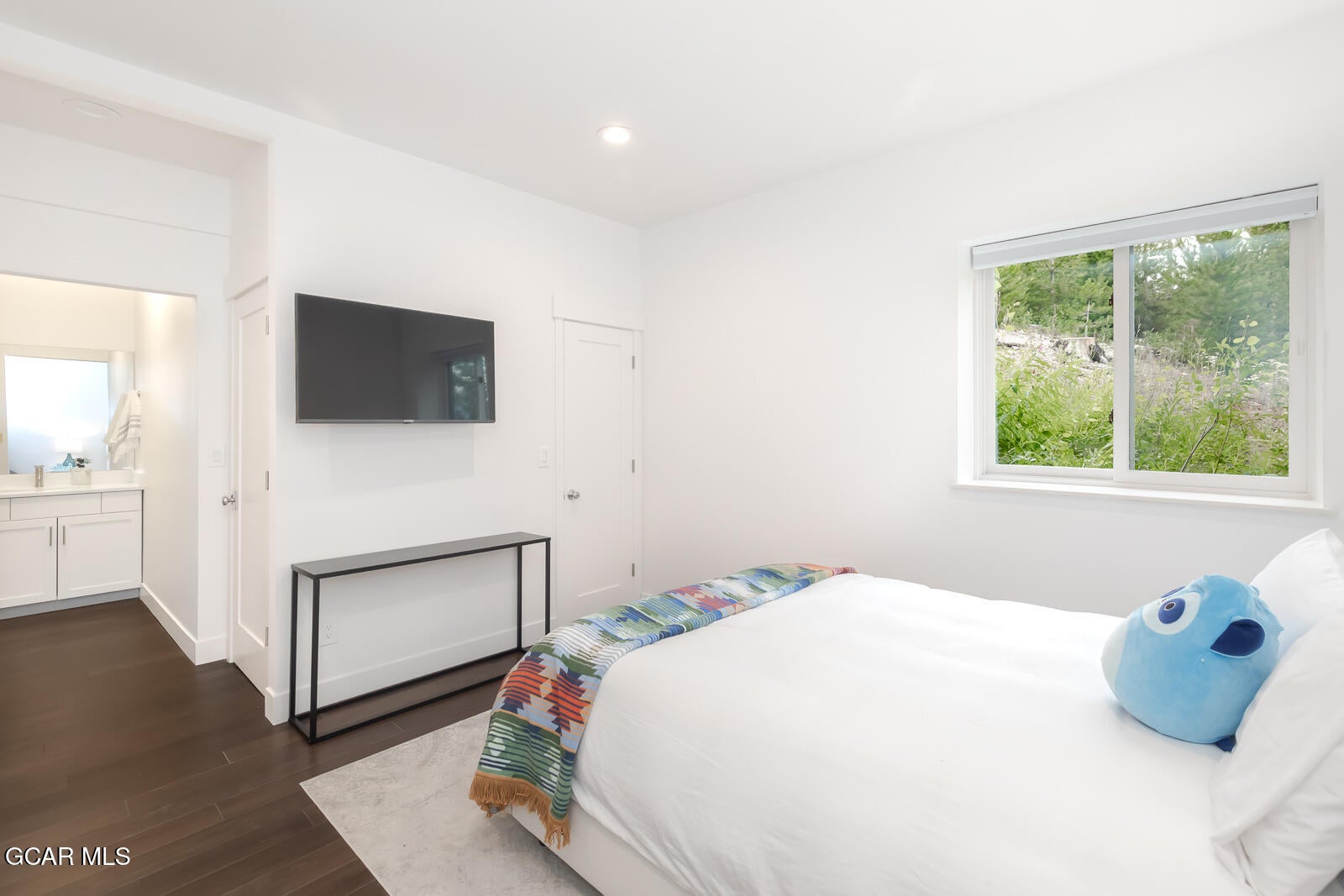 Winter Park, Colorado, 80482, United States, 4 Bedrooms Bedrooms, ,5 BathroomsBathrooms,Residential,Active,1894508