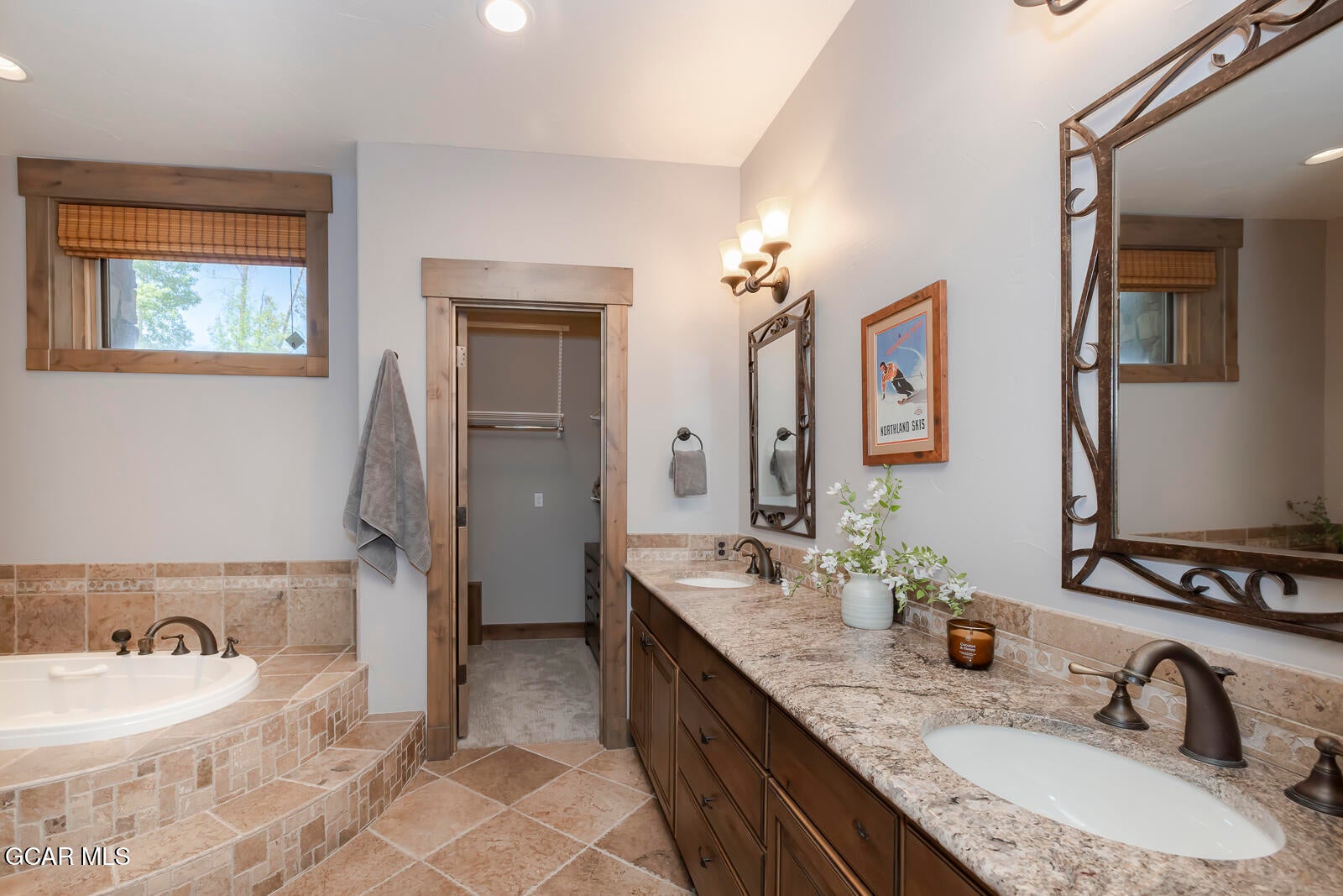 Fraser, Colorado, 80442, United States, 4 Bedrooms Bedrooms, ,6 BathroomsBathrooms,Residential,Active,1987254