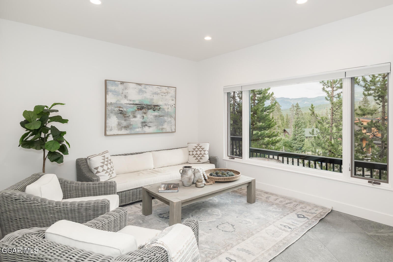 Winter Park, Colorado, 80482, United States, 4 Bedrooms Bedrooms, ,5 BathroomsBathrooms,Residential,Active,1894508