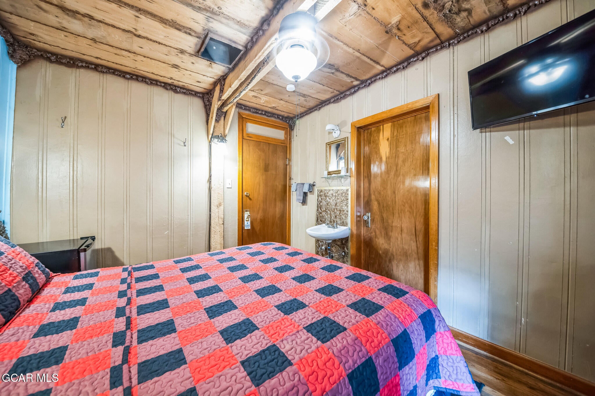 Kremmling, Colorado, 80459, United States, 30 Bedrooms Bedrooms, ,18 BathroomsBathrooms,Residential,Active,2009820