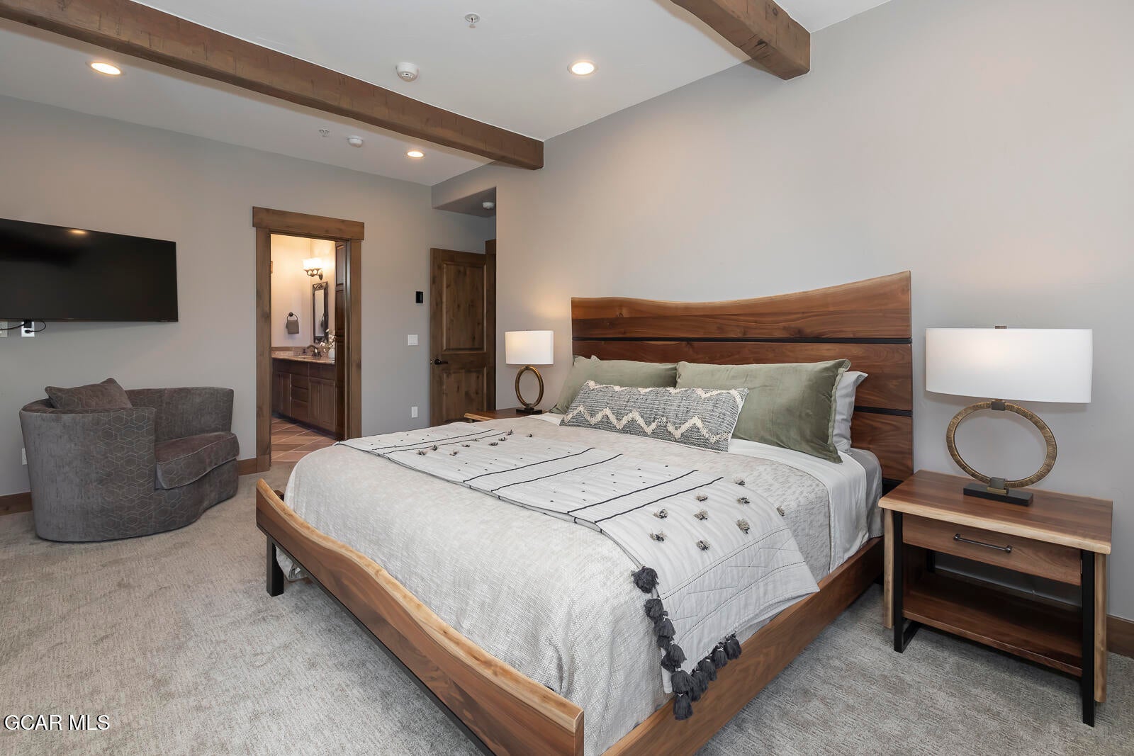 Fraser, Colorado, 80442, United States, 4 Bedrooms Bedrooms, ,6 BathroomsBathrooms,Residential,Active,1987254