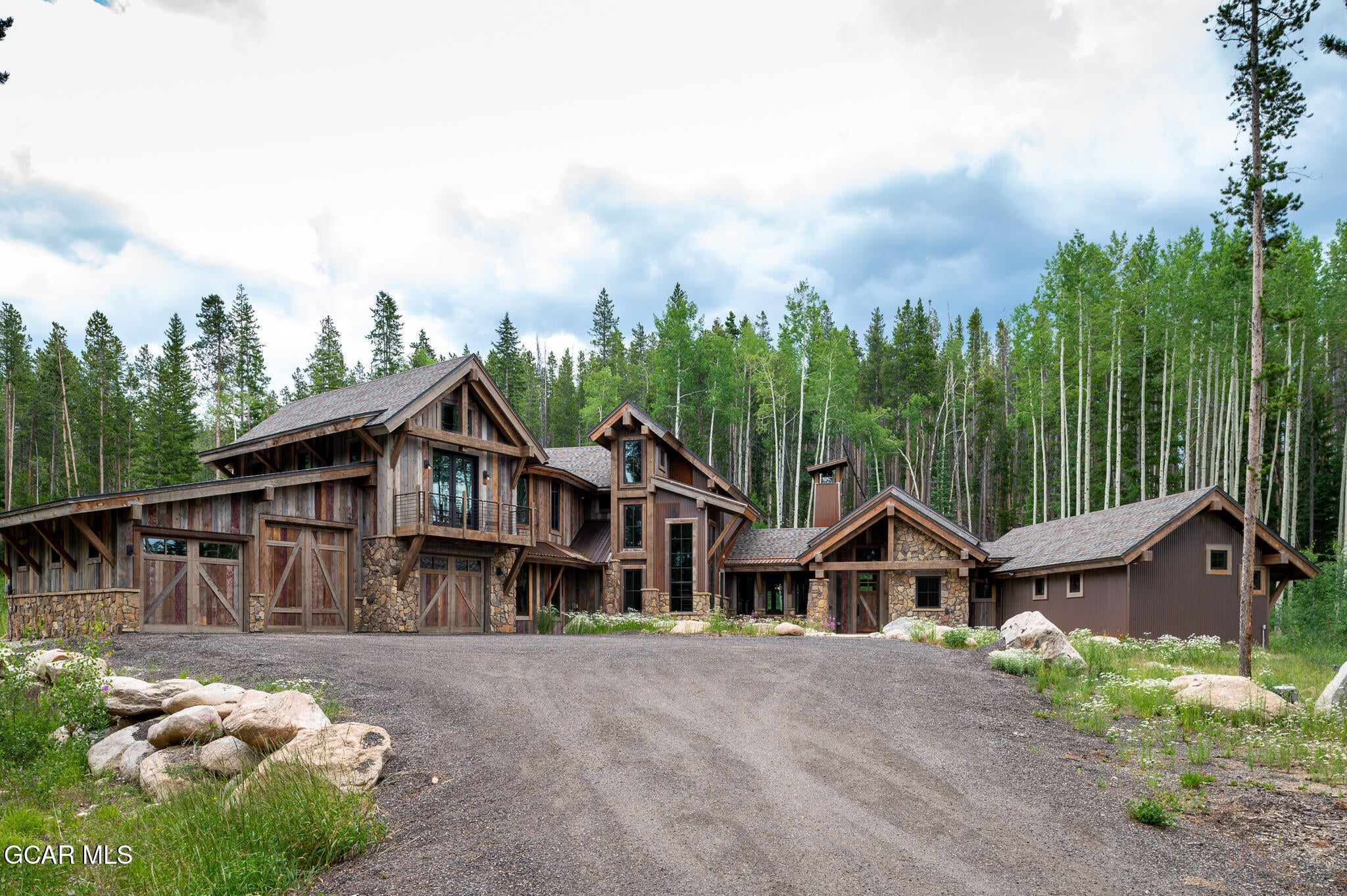 Fraser, Colorado, 80442, United States, 4 Bedrooms Bedrooms, ,4 BathroomsBathrooms,Residential,Active,2007138