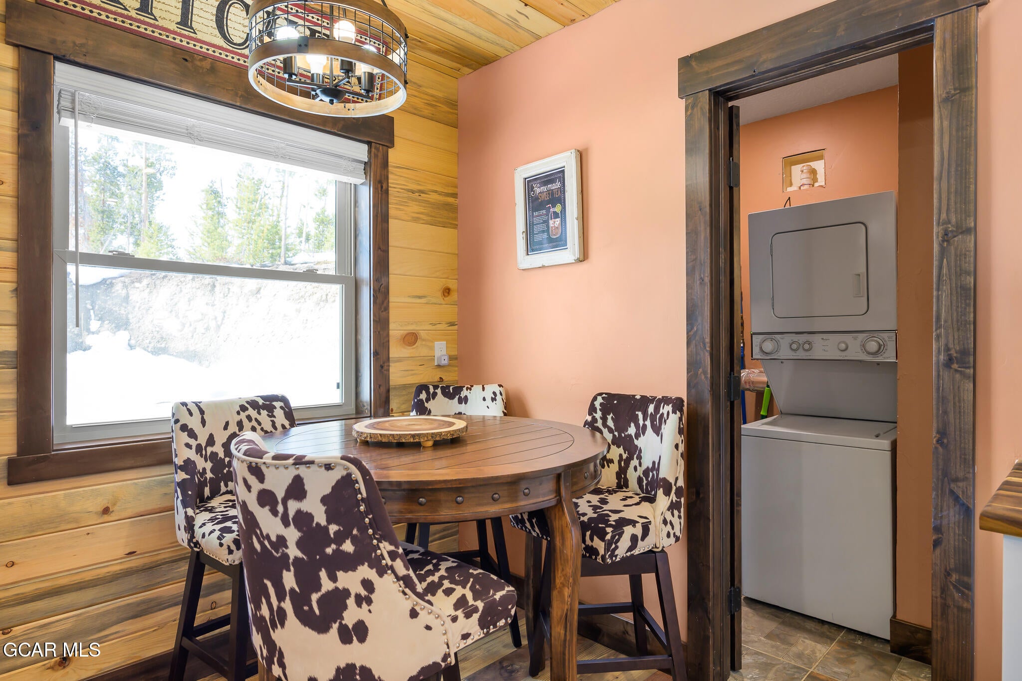 Grand Lake, Colorado, 80447, United States, 8 Bedrooms Bedrooms, ,5 BathroomsBathrooms,Residential,Active,1761255