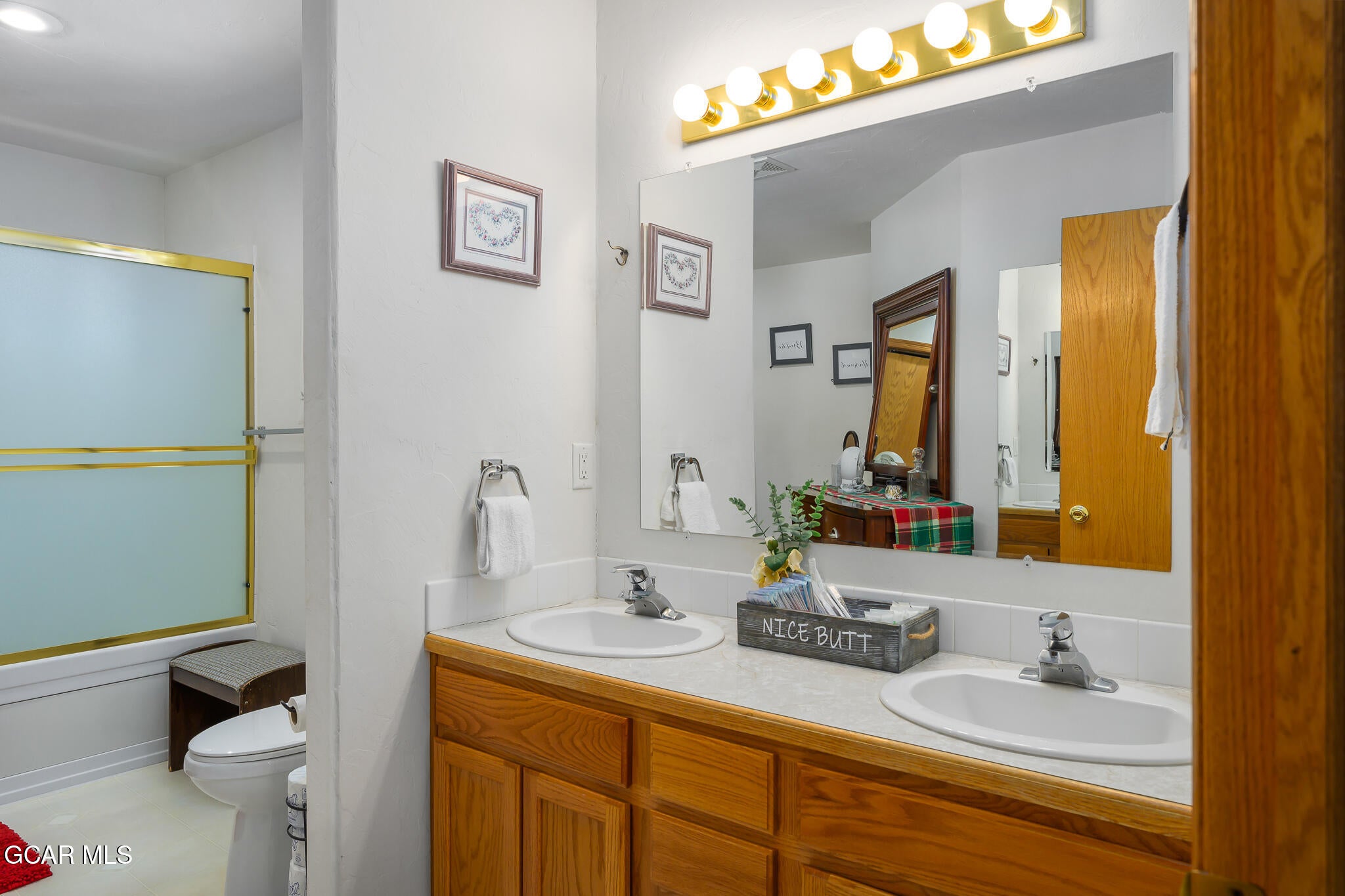 Grand Lake, Colorado, 80447, United States, 8 Bedrooms Bedrooms, ,5 BathroomsBathrooms,Residential,Active,1761255