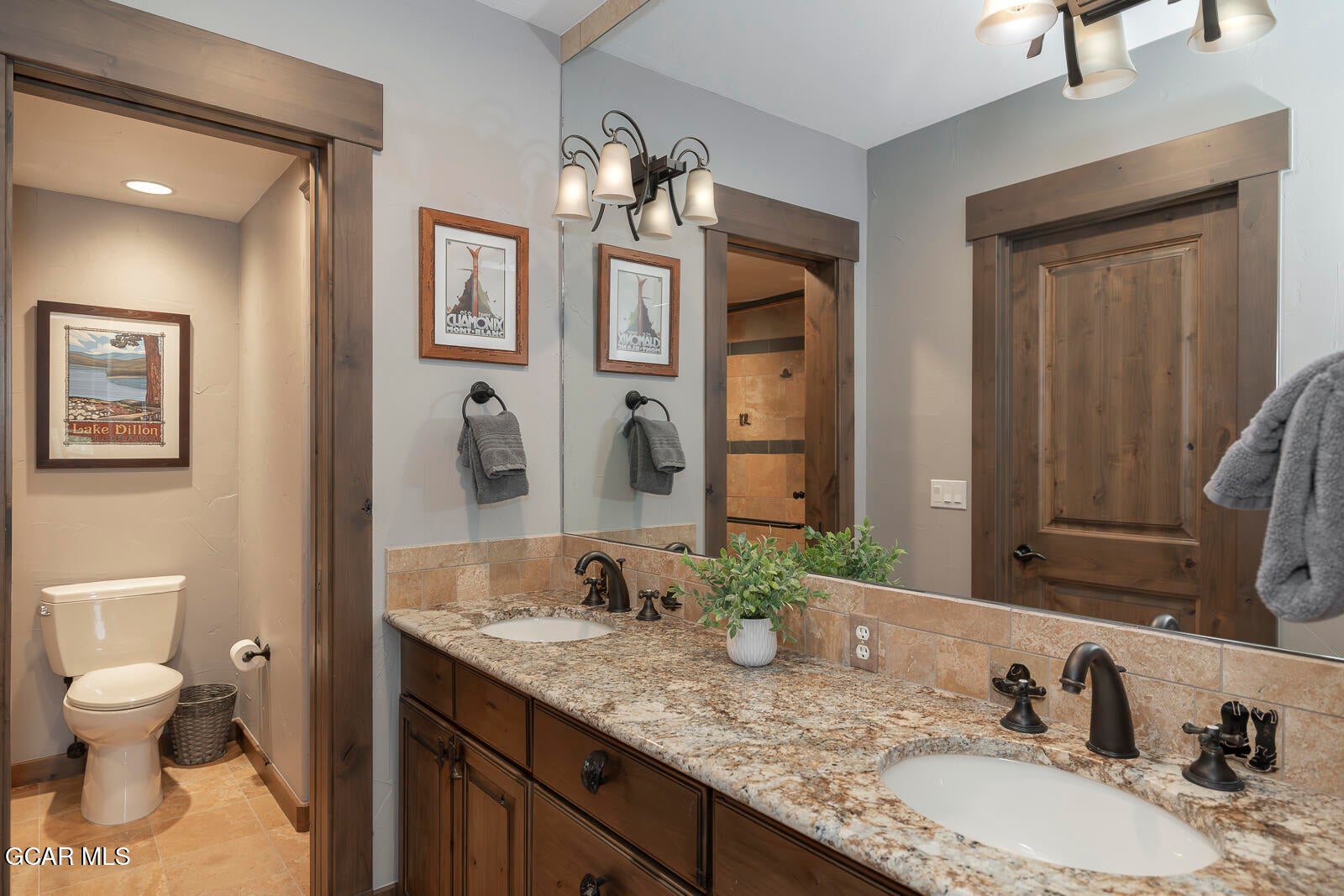 Fraser, Colorado, 80442, United States, 4 Bedrooms Bedrooms, ,6 BathroomsBathrooms,Residential,Active,1987254