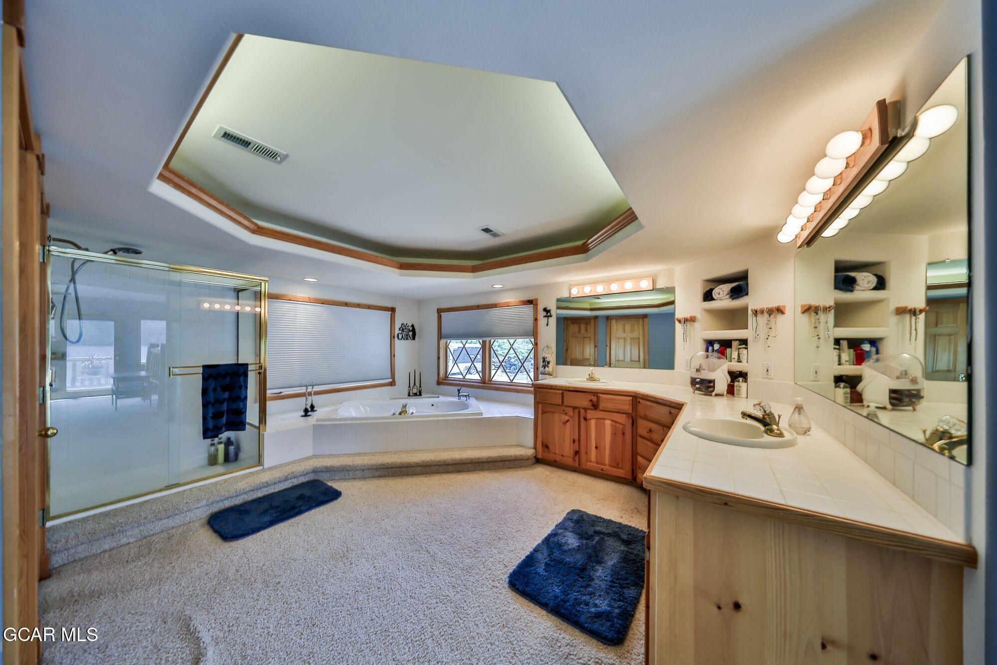 Grand Lake, Colorado, 80447, United States, 4 Bedrooms Bedrooms, ,4 BathroomsBathrooms,Residential,Active,1913029