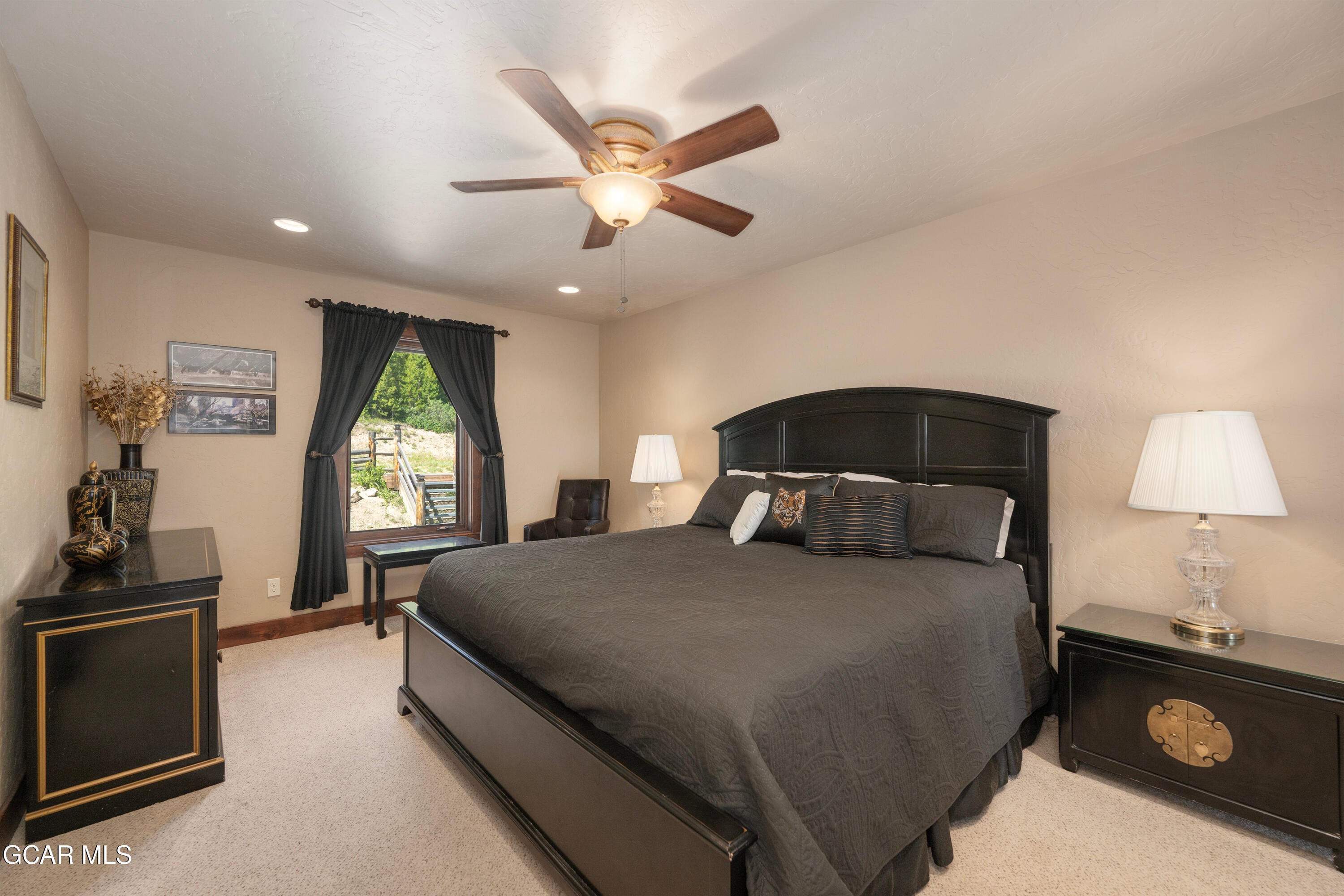 Granby, Colorado, 80446, United States, 6 Bedrooms Bedrooms, ,1 BathroomBathrooms,Residential,Active,2009829