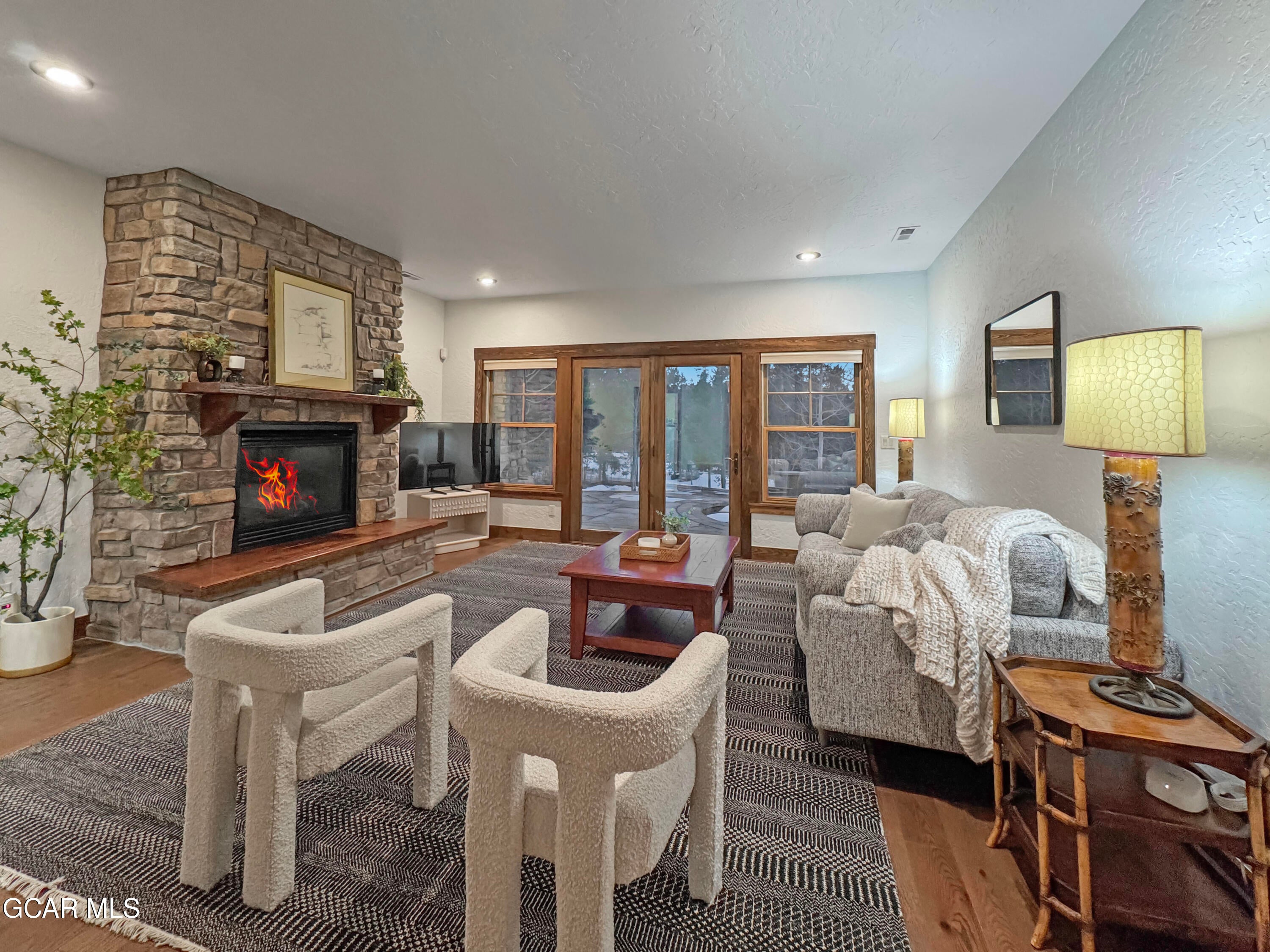 Tabernash, Colorado, 80478, United States, 4 Bedrooms Bedrooms, ,4 BathroomsBathrooms,Residential,Active,2017443