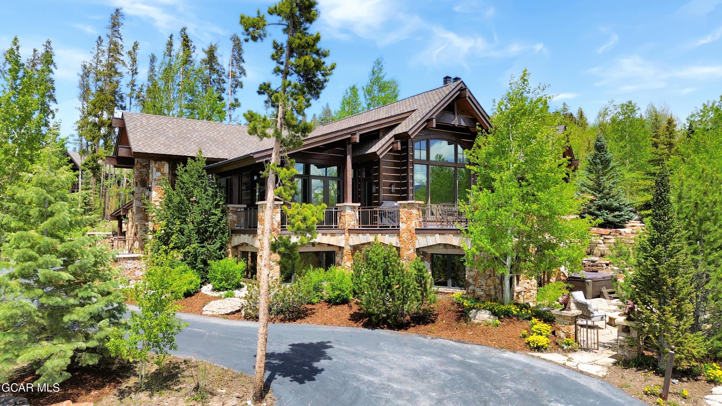 Fraser, Colorado, 80442, United States, 4 Bedrooms Bedrooms, ,6 BathroomsBathrooms,Residential,Active,1987254