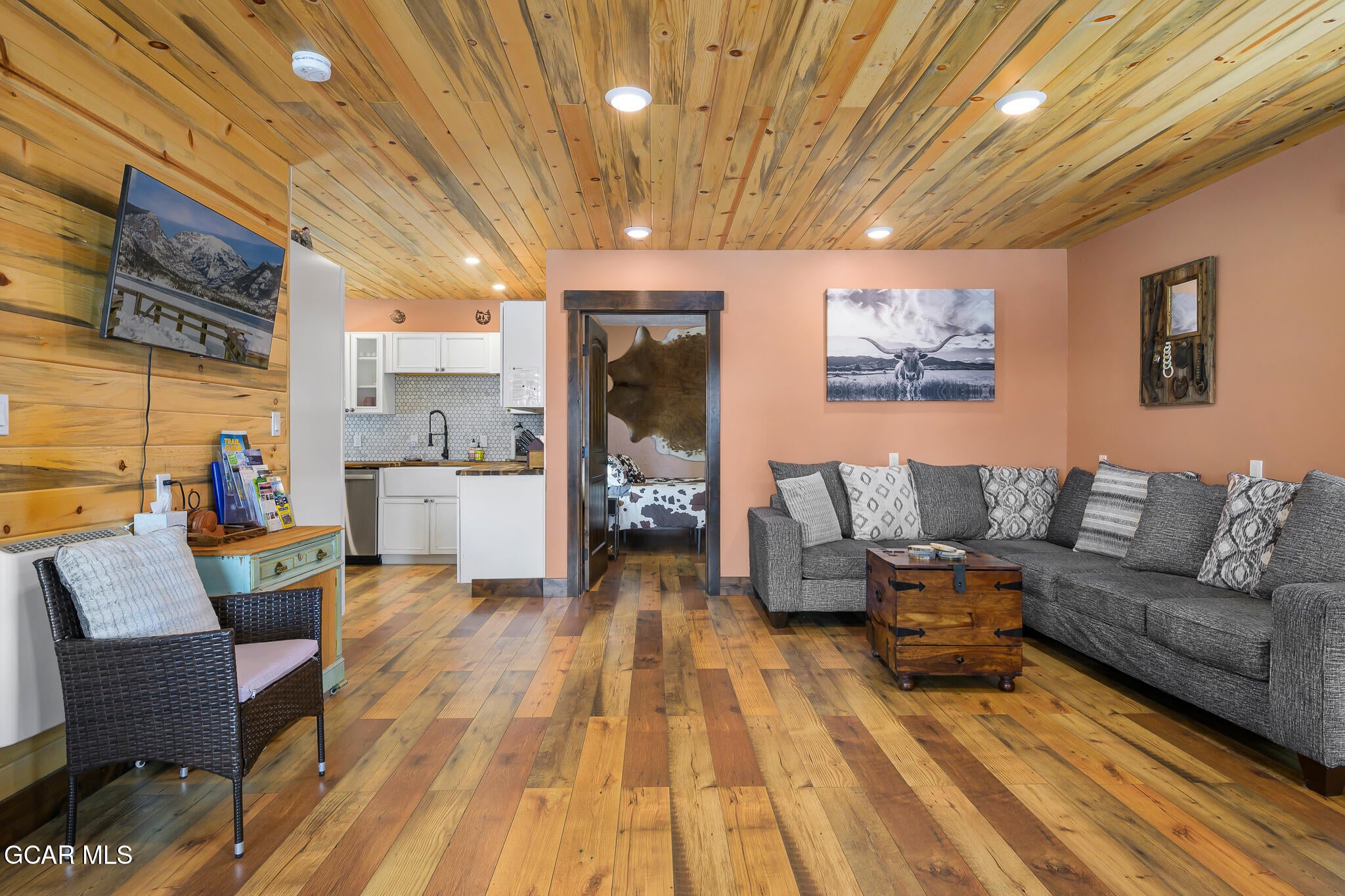 Grand Lake, Colorado, 80447, United States, 8 Bedrooms Bedrooms, ,5 BathroomsBathrooms,Residential,Active,1761255