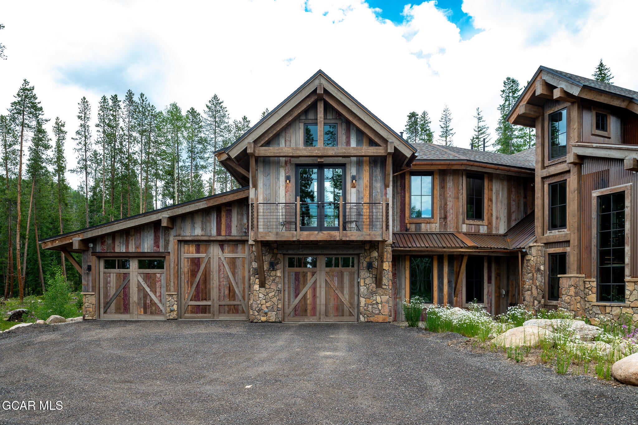 Fraser, Colorado, 80442, United States, 4 Bedrooms Bedrooms, ,4 BathroomsBathrooms,Residential,Active,2007138