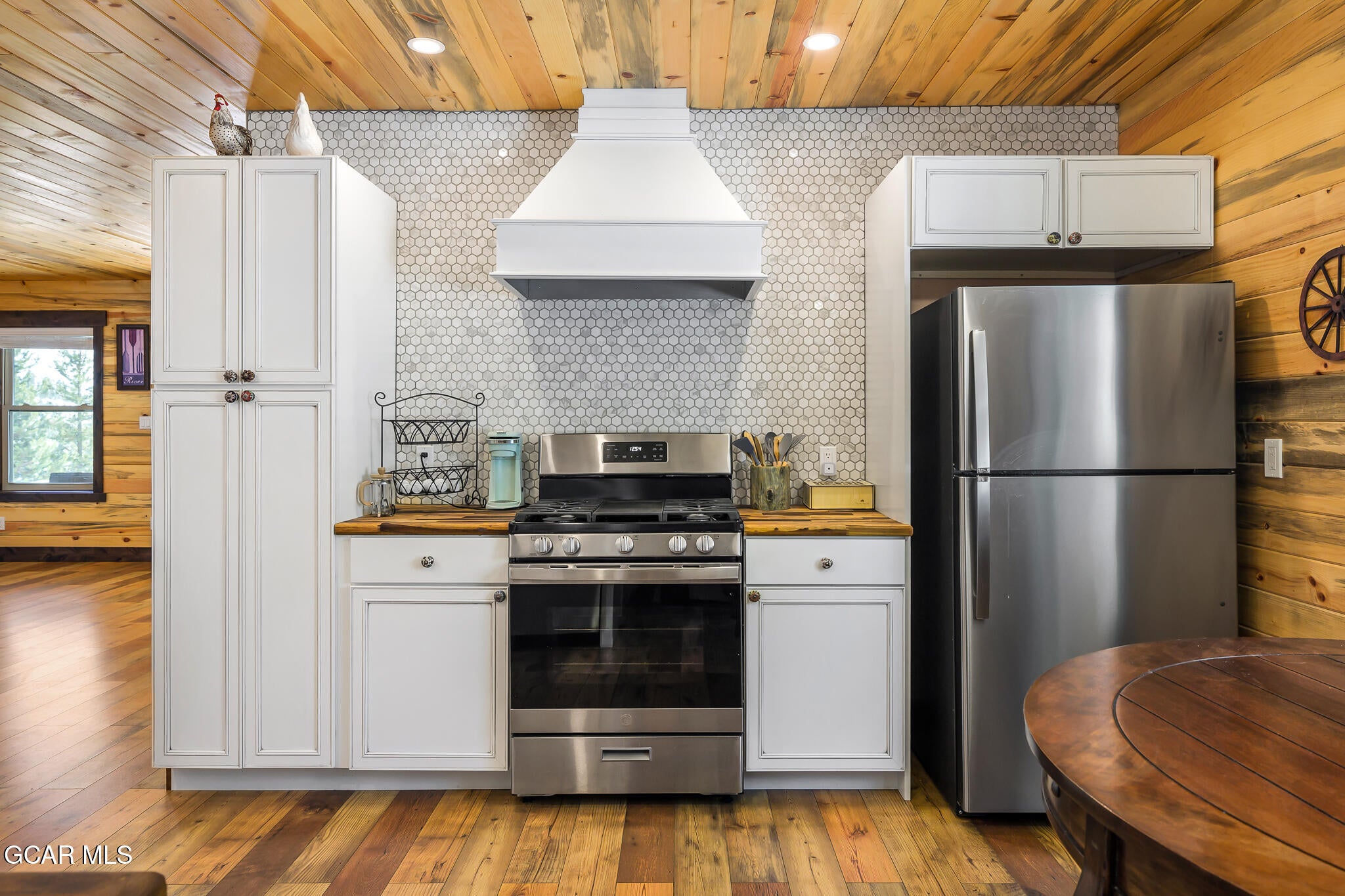 Grand Lake, Colorado, 80447, United States, 8 Bedrooms Bedrooms, ,5 BathroomsBathrooms,Residential,Active,1761255