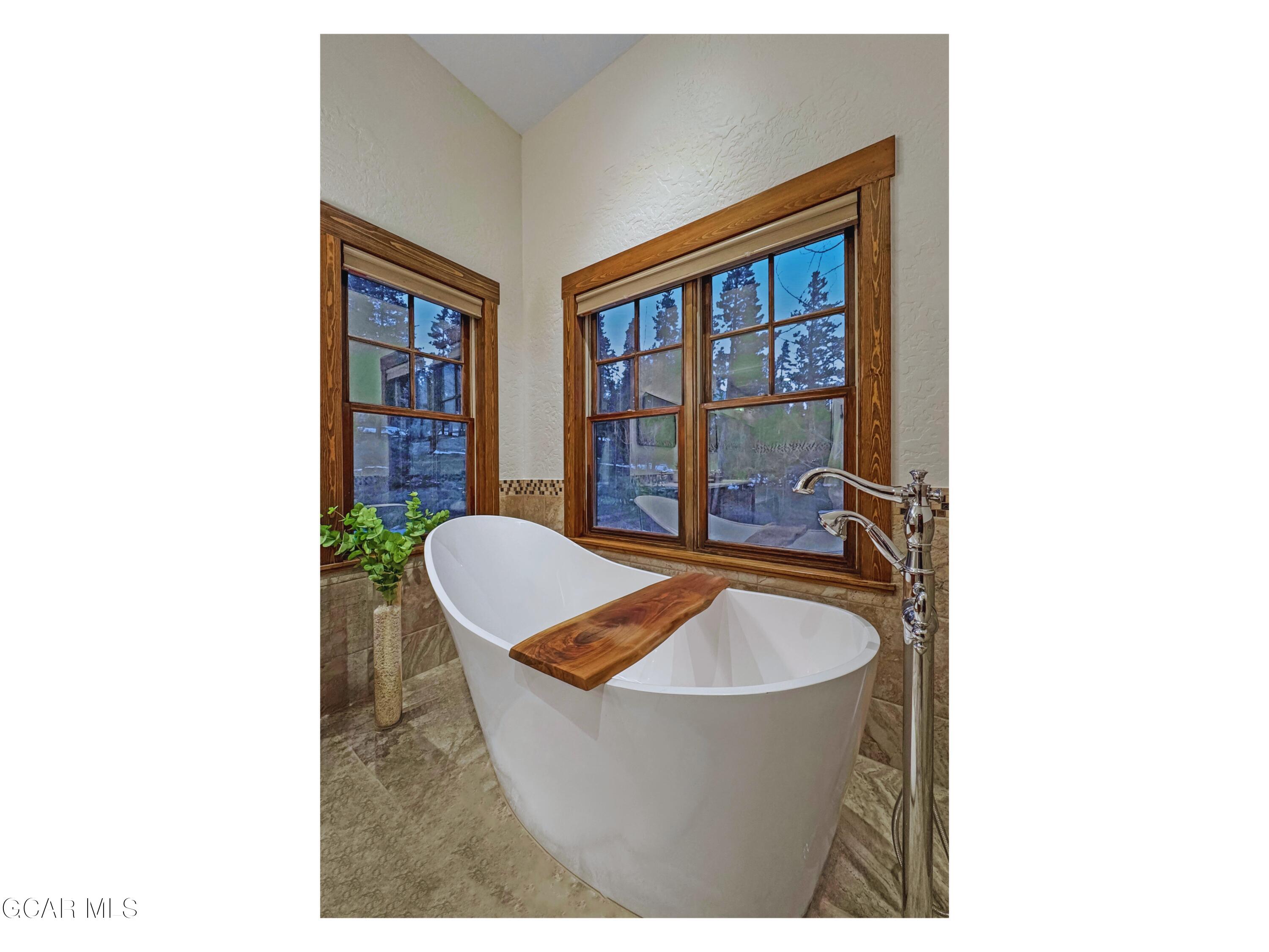 Tabernash, Colorado, 80478, United States, 4 Bedrooms Bedrooms, ,4 BathroomsBathrooms,Residential,Active,2017443