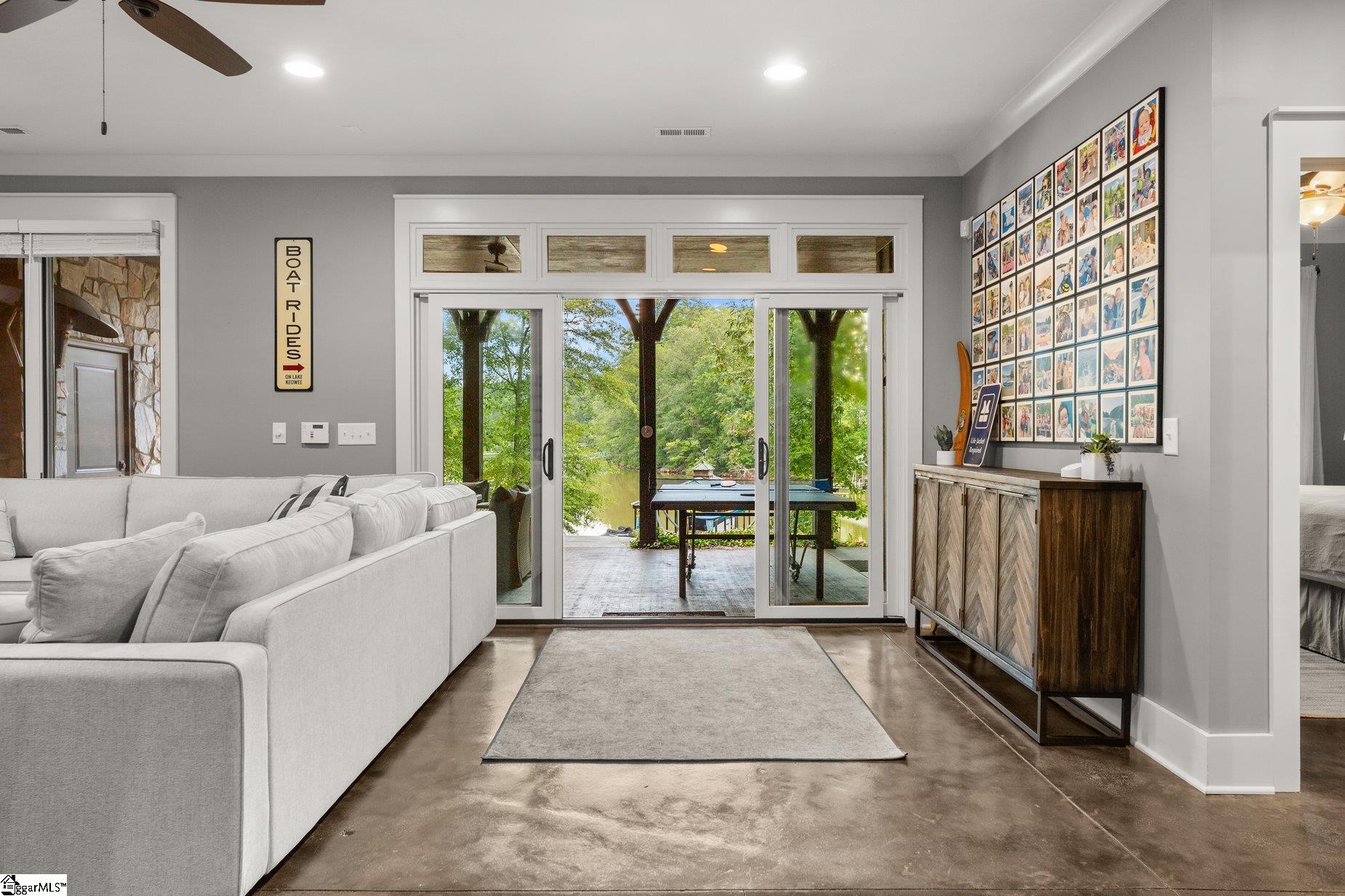 Seneca, South Carolina, 29672, United States, 4 Bedrooms Bedrooms, ,4 BathroomsBathrooms,Residential,Active,1995248