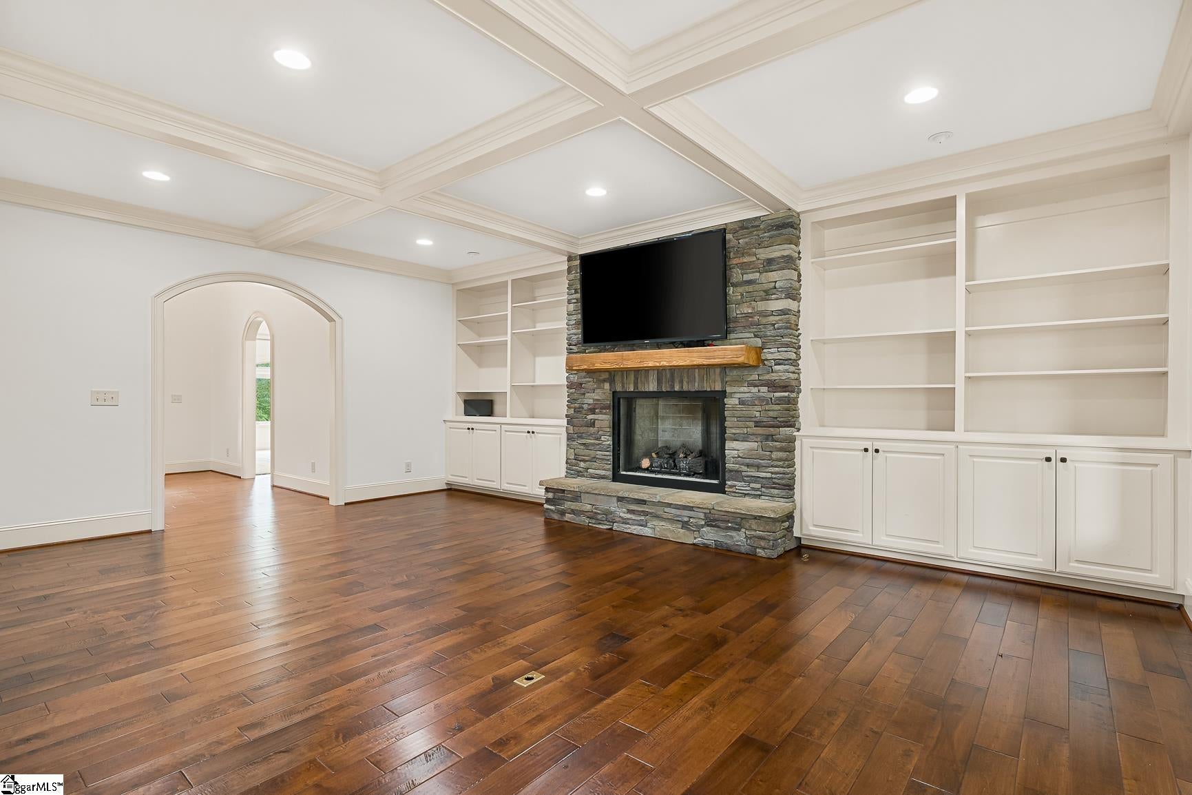 Greenville, South Carolina, 29609, United States, 5 Bedrooms Bedrooms, ,5 BathroomsBathrooms,Residential,Active,1914625
