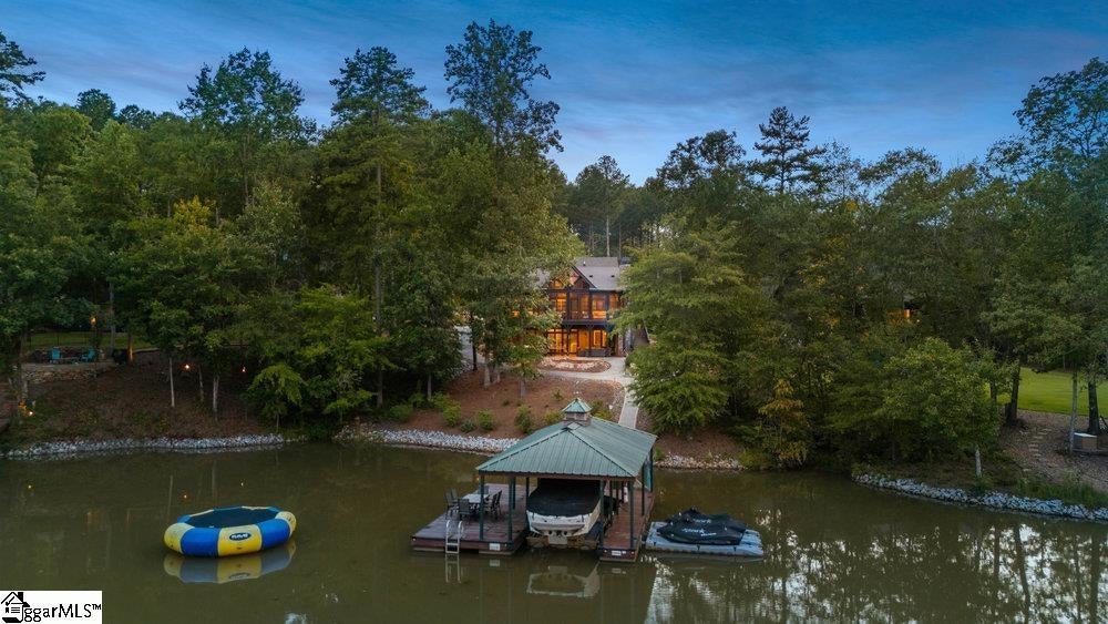 Seneca, South Carolina, 29672, United States, 4 Bedrooms Bedrooms, ,4 BathroomsBathrooms,Residential,Active,1995248