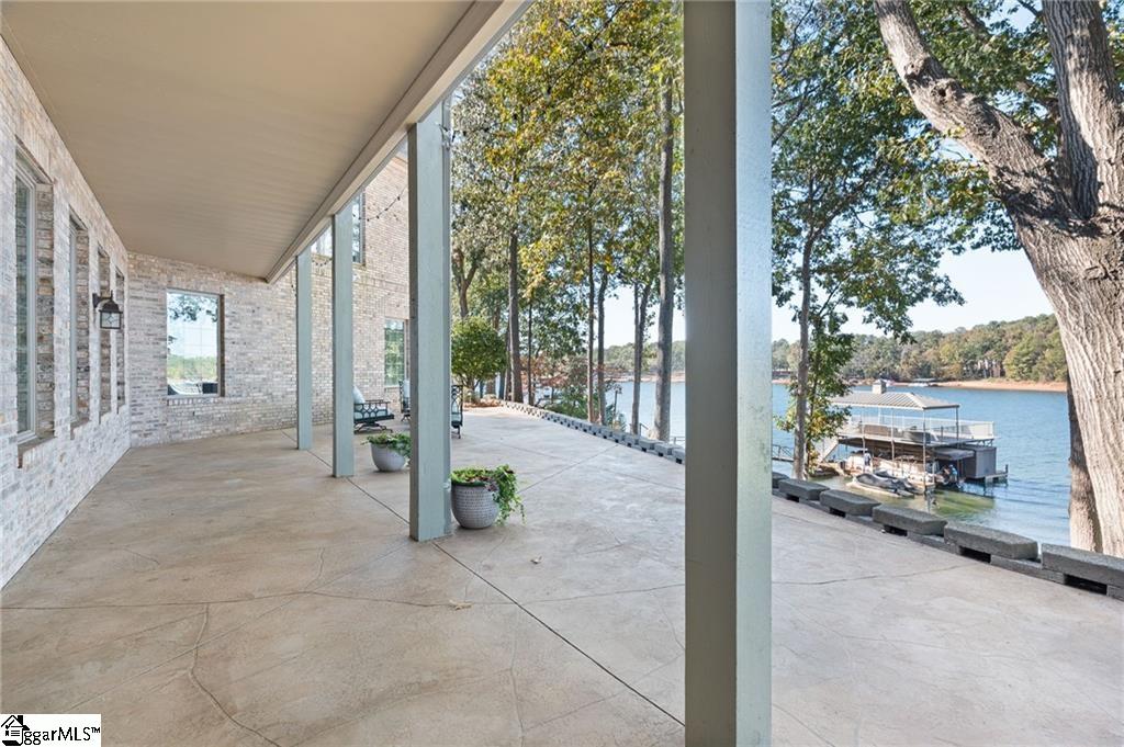 Anderson, South Carolina, 29625, United States, 4 Bedrooms Bedrooms, ,5 BathroomsBathrooms,Residential,Active,1997644