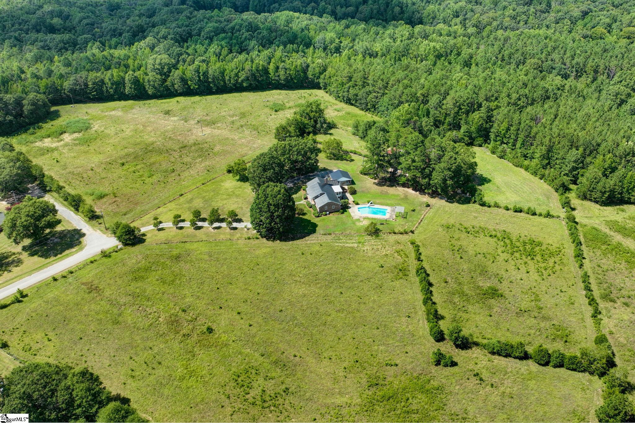 Laurens, South Carolina, 29360, United States, 4 Bedrooms Bedrooms, ,4 BathroomsBathrooms,Residential,Active,1914597