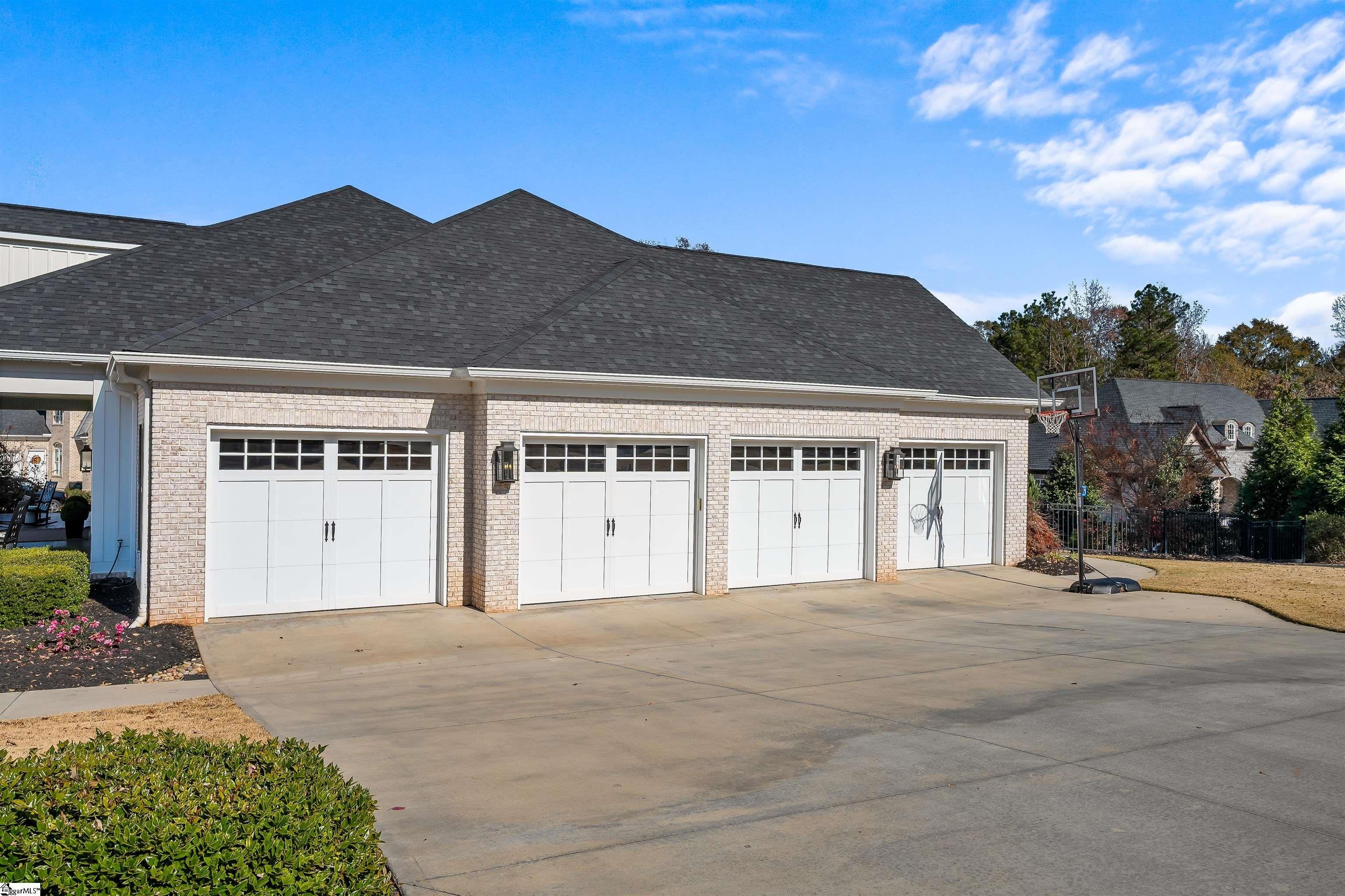 Anderson, South Carolina, 29621, United States, 5 Bedrooms Bedrooms, ,7 BathroomsBathrooms,Residential,Active,2009408