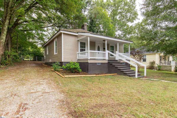 109 LINDEN ST, CLOVER, SC 29710 - Image 1