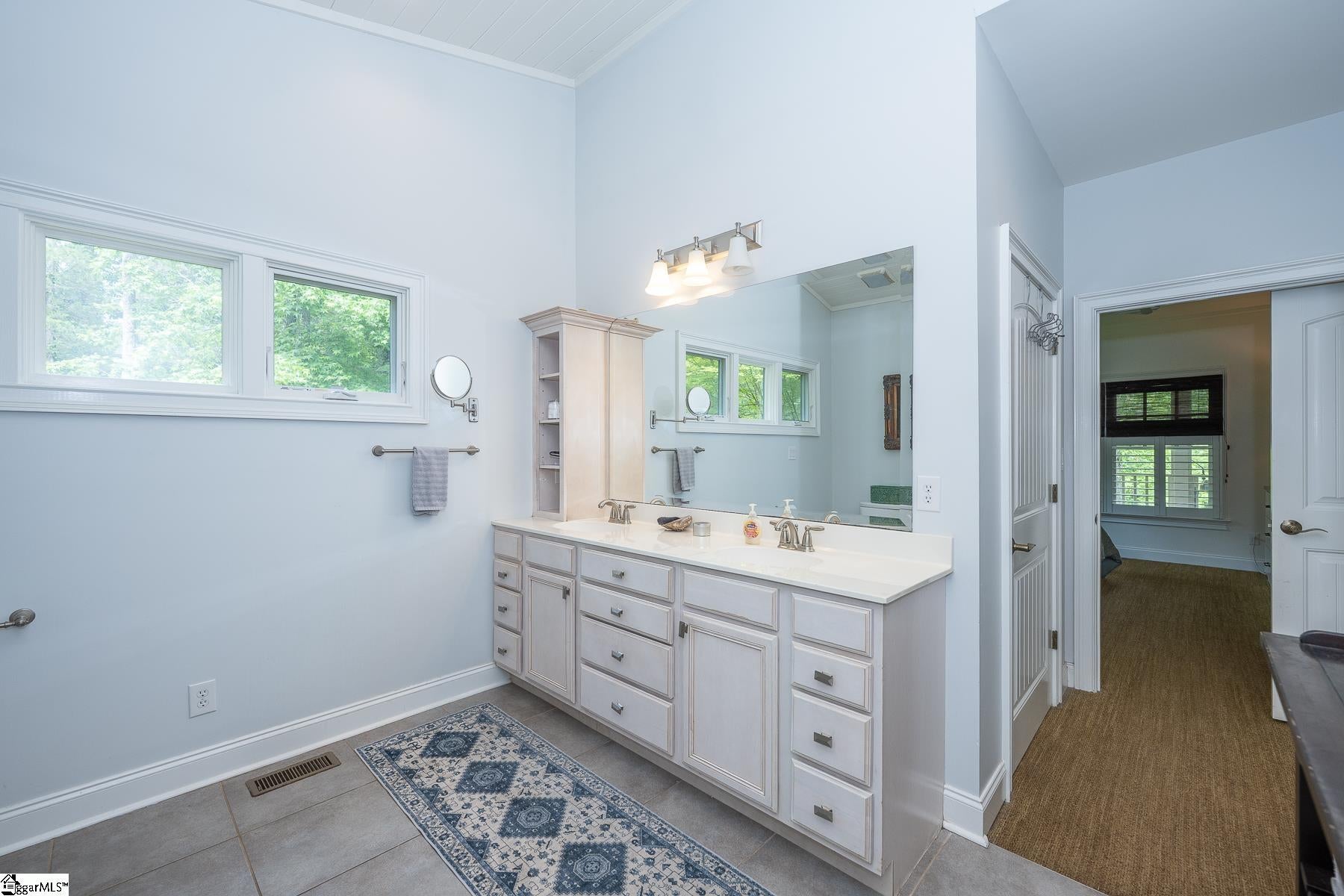 Laurens, South Carolina, 29360, United States, ,5 BathroomsBathrooms,Residential,Active,1822009