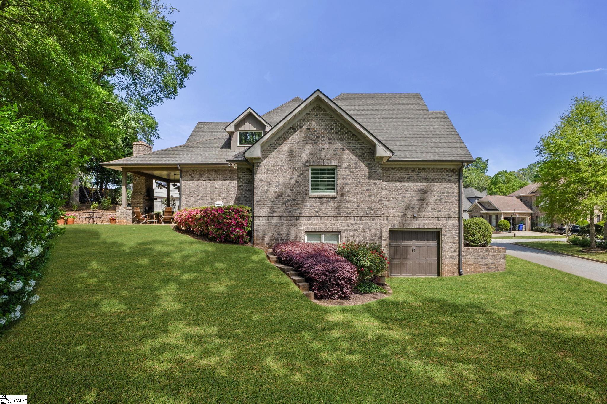 Greenville, South Carolina, 29609, United States, 5 Bedrooms Bedrooms, ,5 BathroomsBathrooms,Residential,Active,1914625