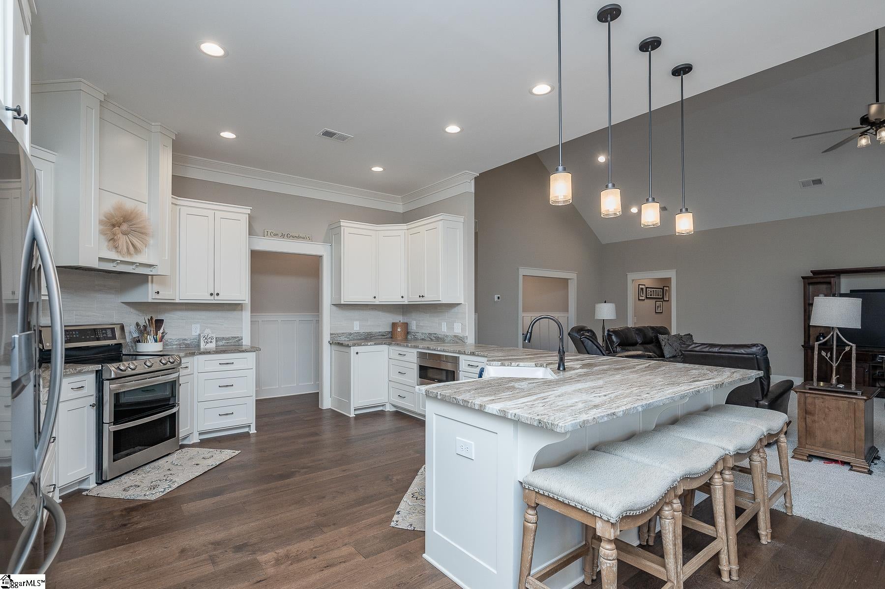 Gray Court, South Carolina, 29645, United States, 4 Bedrooms Bedrooms, ,3 BathroomsBathrooms,Residential,Active,2007241