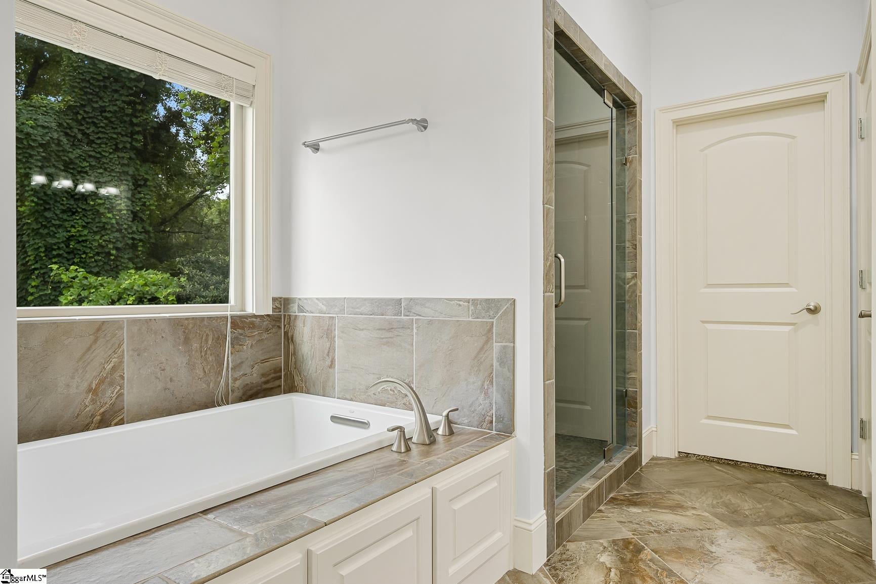 Greenville, South Carolina, 29609, United States, 5 Bedrooms Bedrooms, ,5 BathroomsBathrooms,Residential,Active,1914625